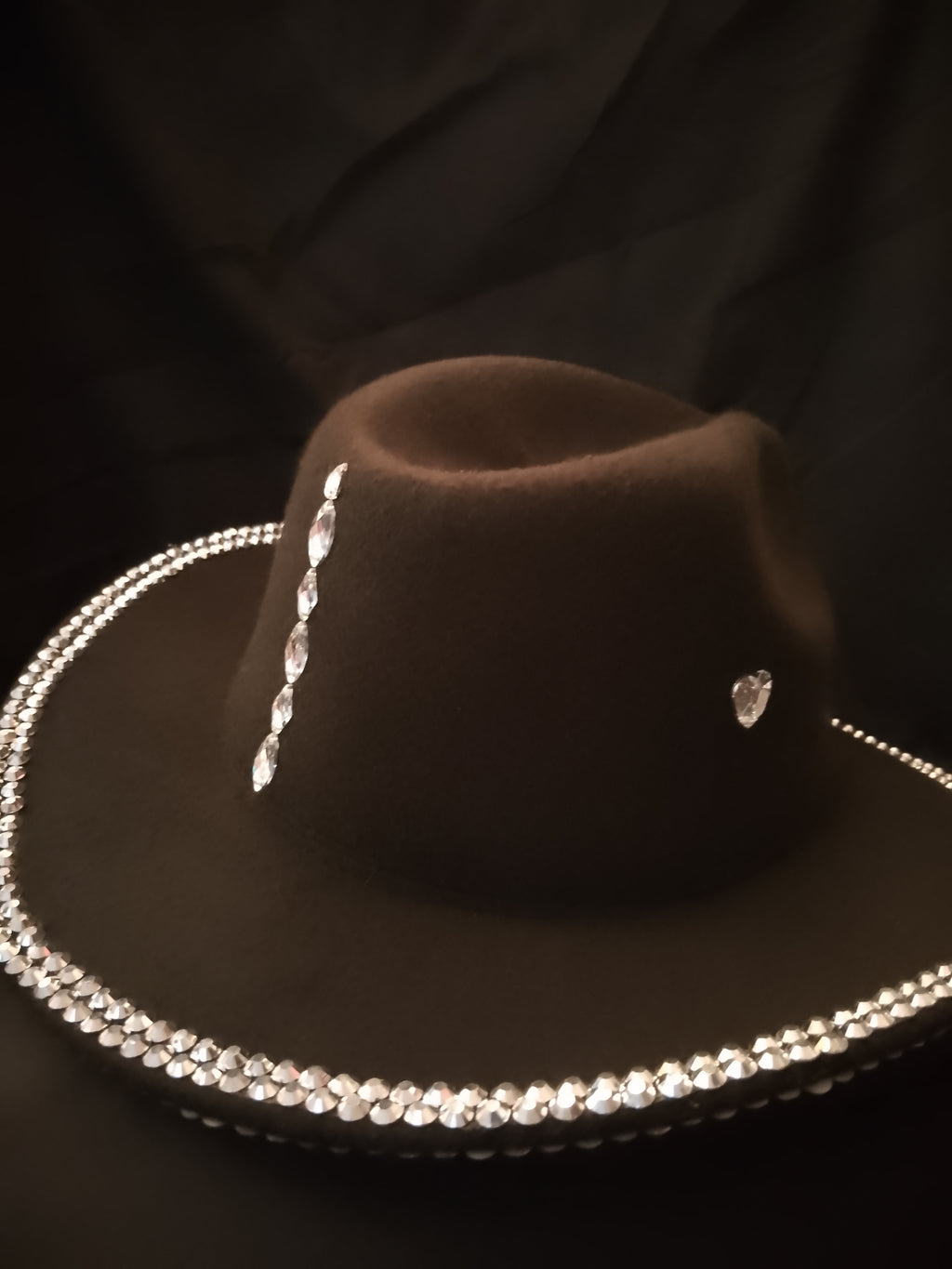 Show Stopper Elite Wide Brim Hat