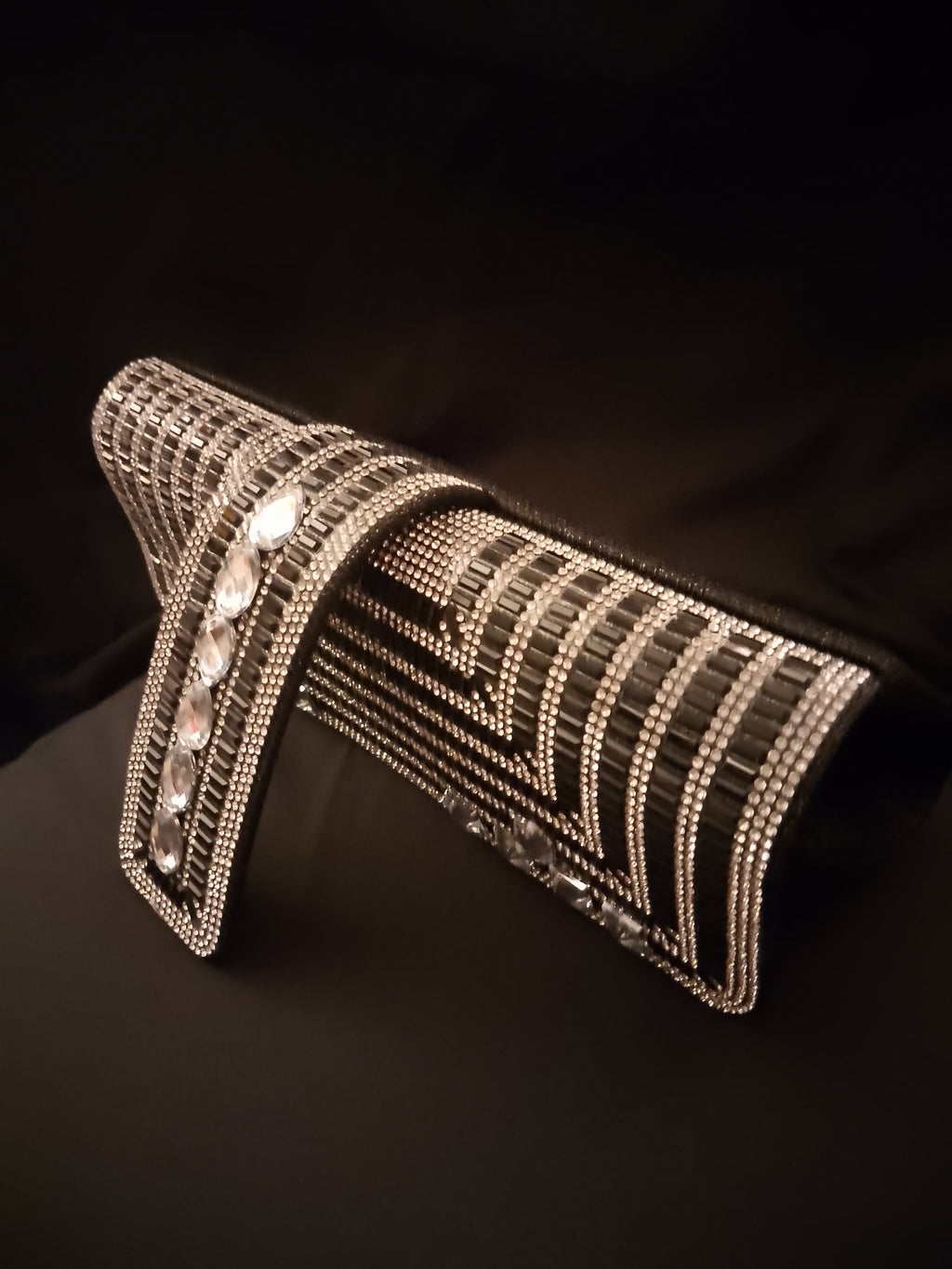 Glided Strut Hand Bag Clutch