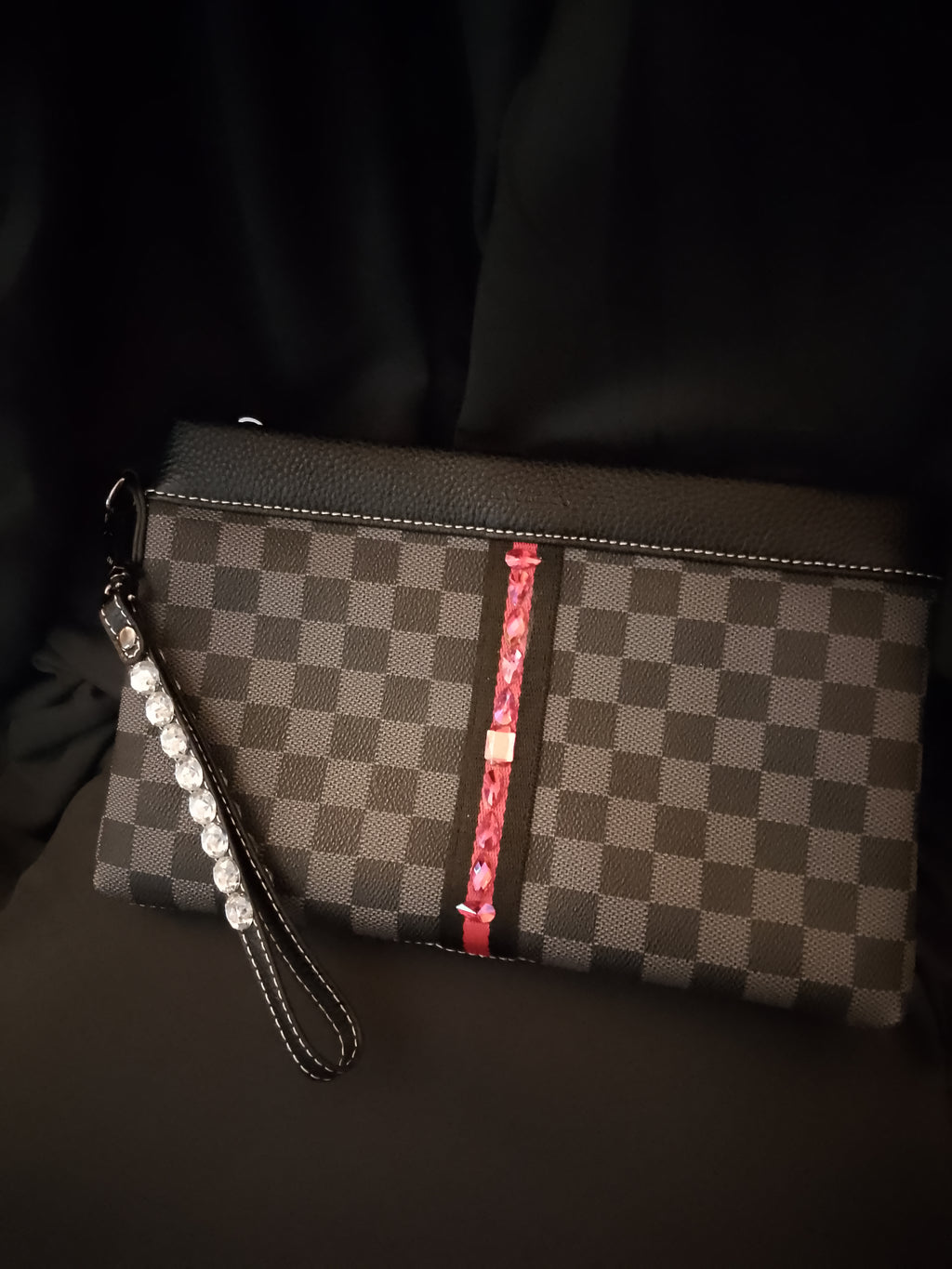 Oxford Cross Cut Grey Crimson Finish Line Clutch Hand Bag Silver Gem Studded Handle