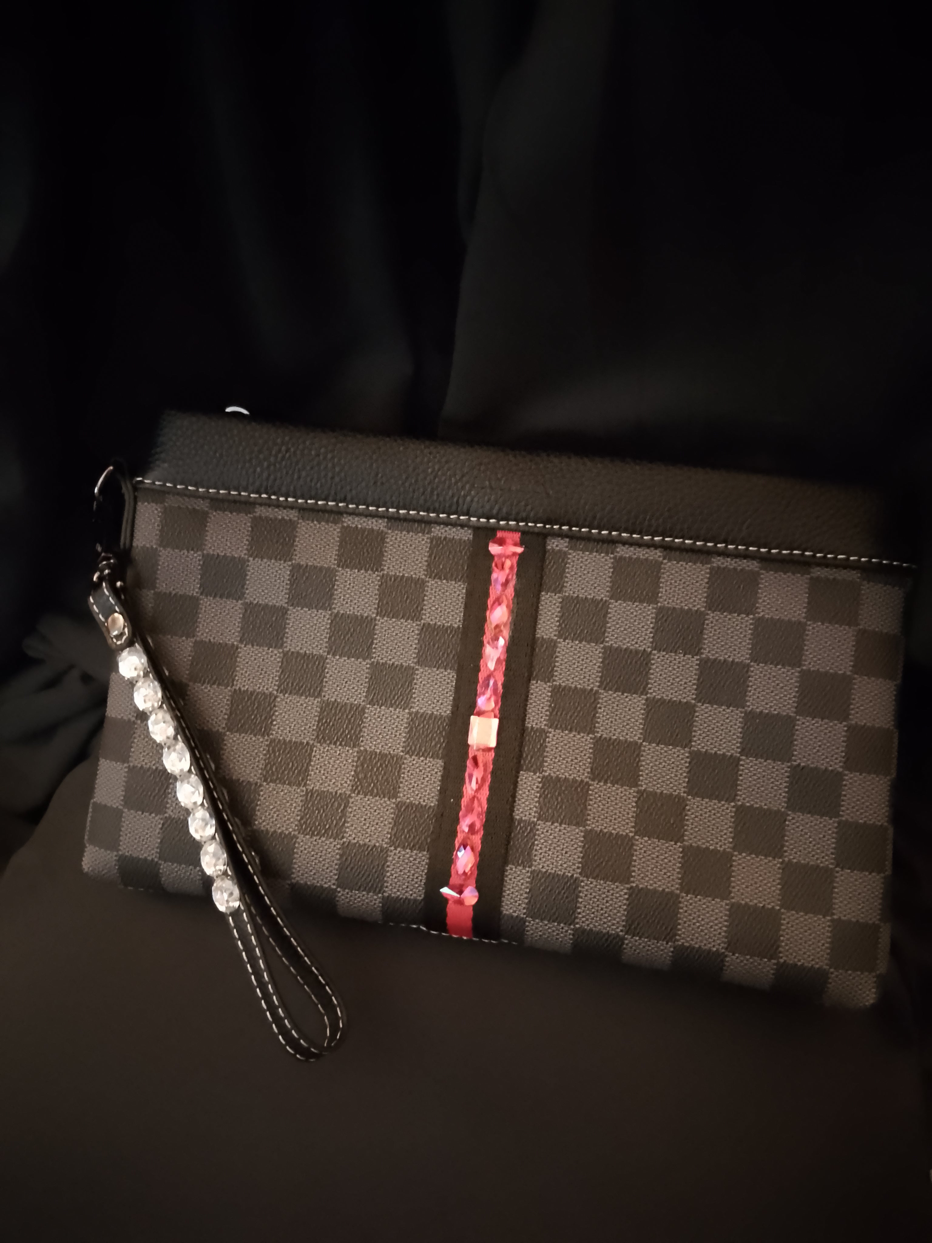 Oxford Cross Cut Grey Crimson Finish Line Clutch Hand Bag Silver Gem Studded Handle