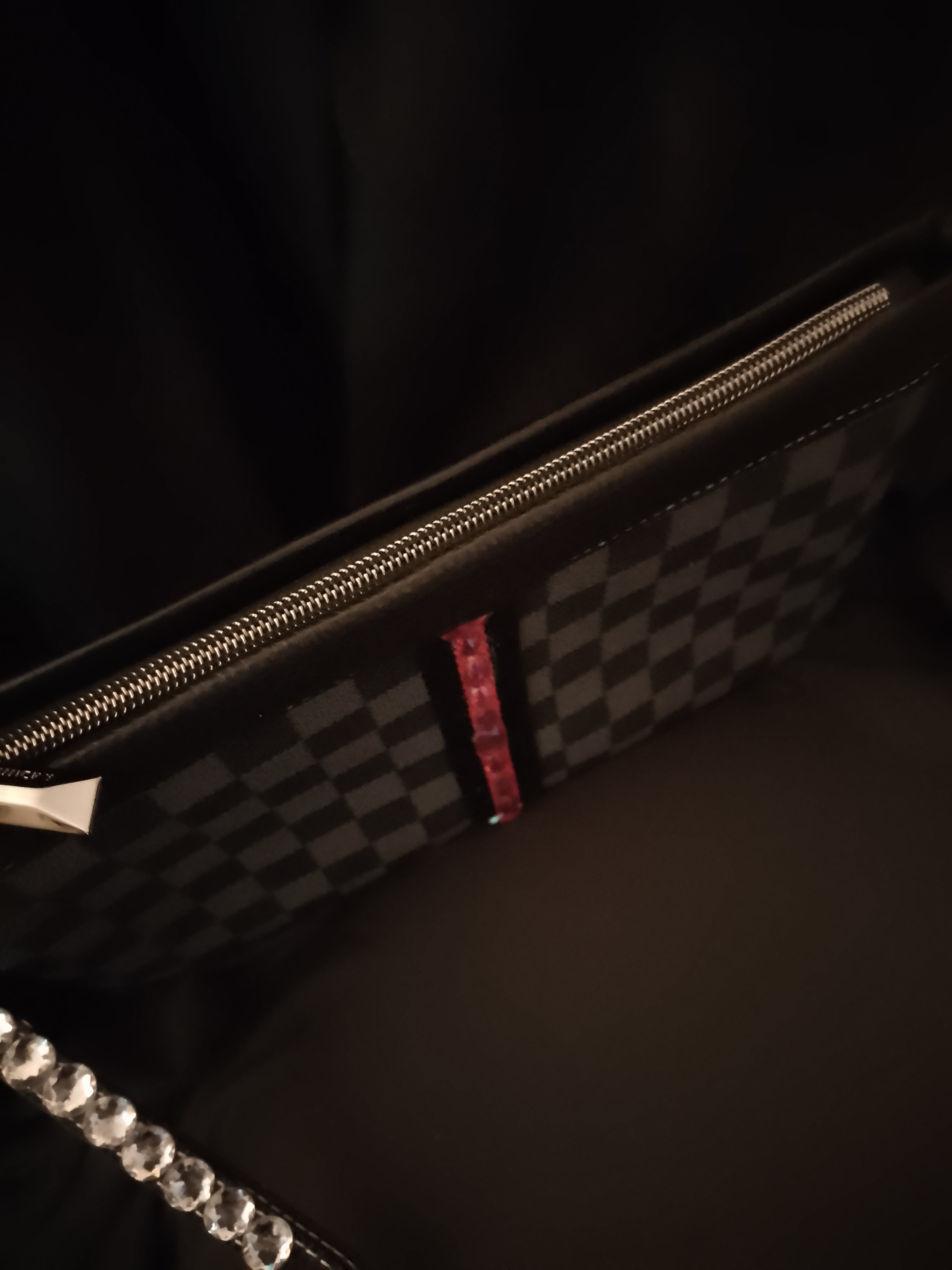 Oxford Cross Cut Grey Crimson Finish Line Clutch Hand Bag Silver Gem Studded Handle