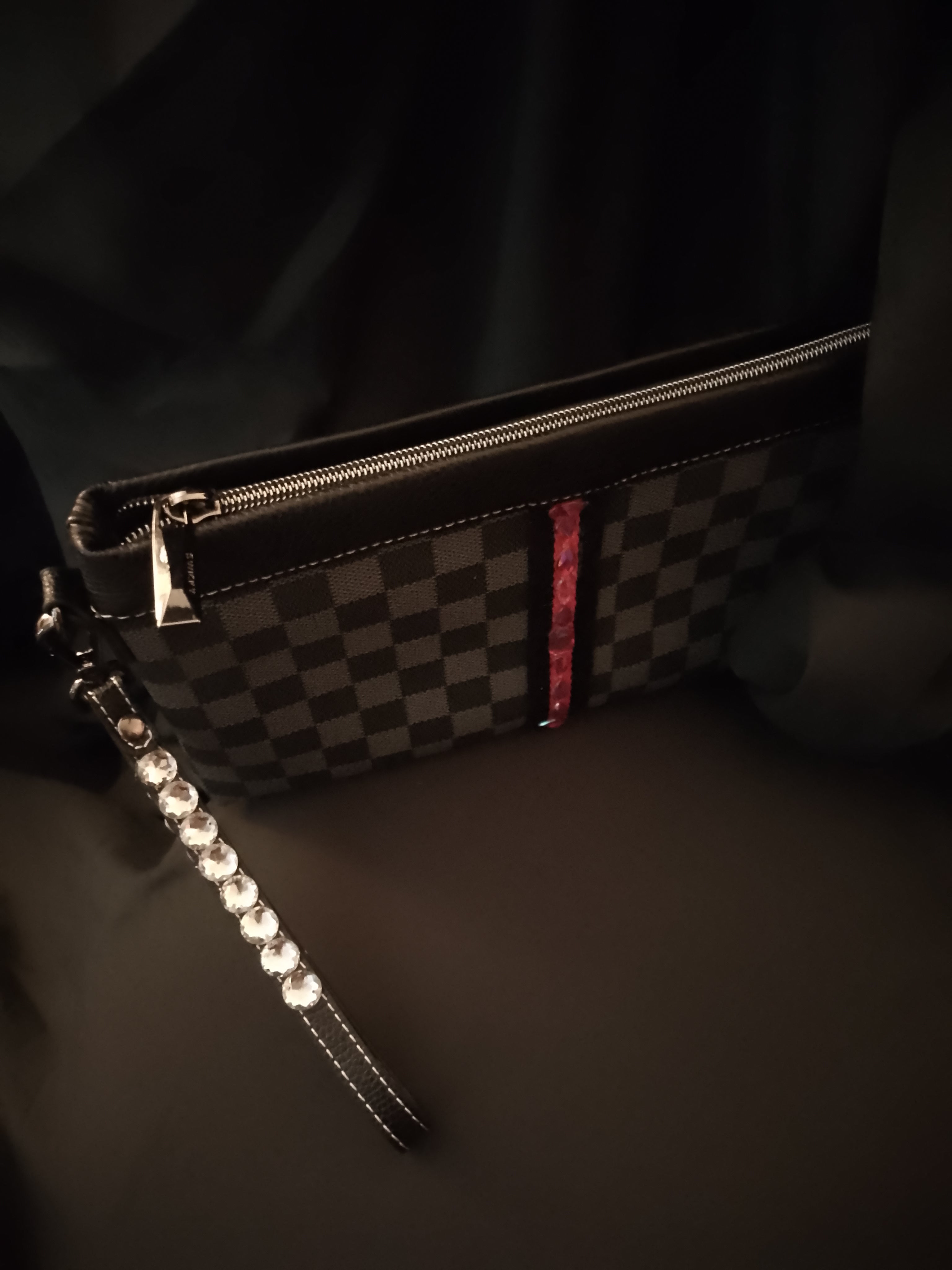 Oxford Cross Cut Grey Crimson Finish Line Clutch Hand Bag Silver Gem Studded Handle