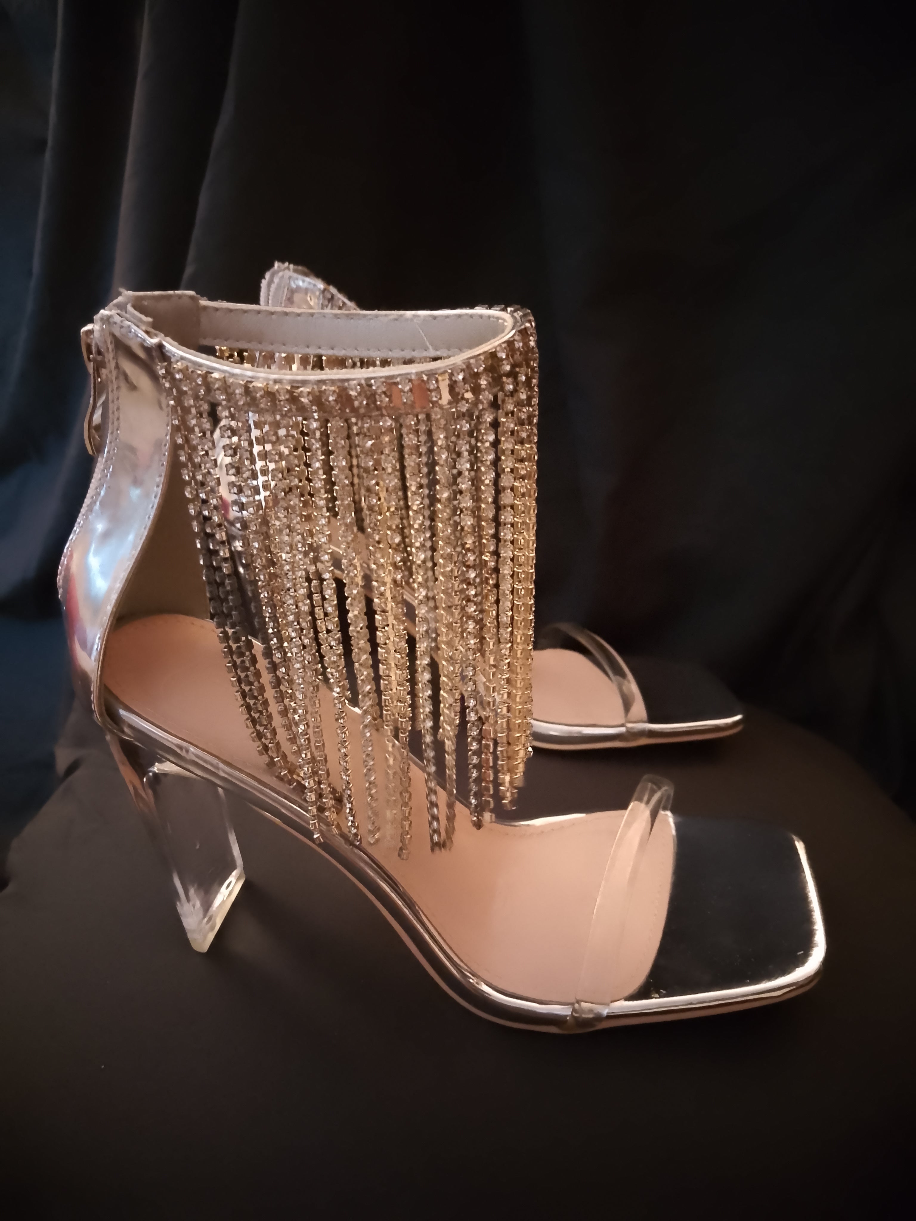 Platinum Sway To The Beat Cascade Tassel Clear Heel Pumps