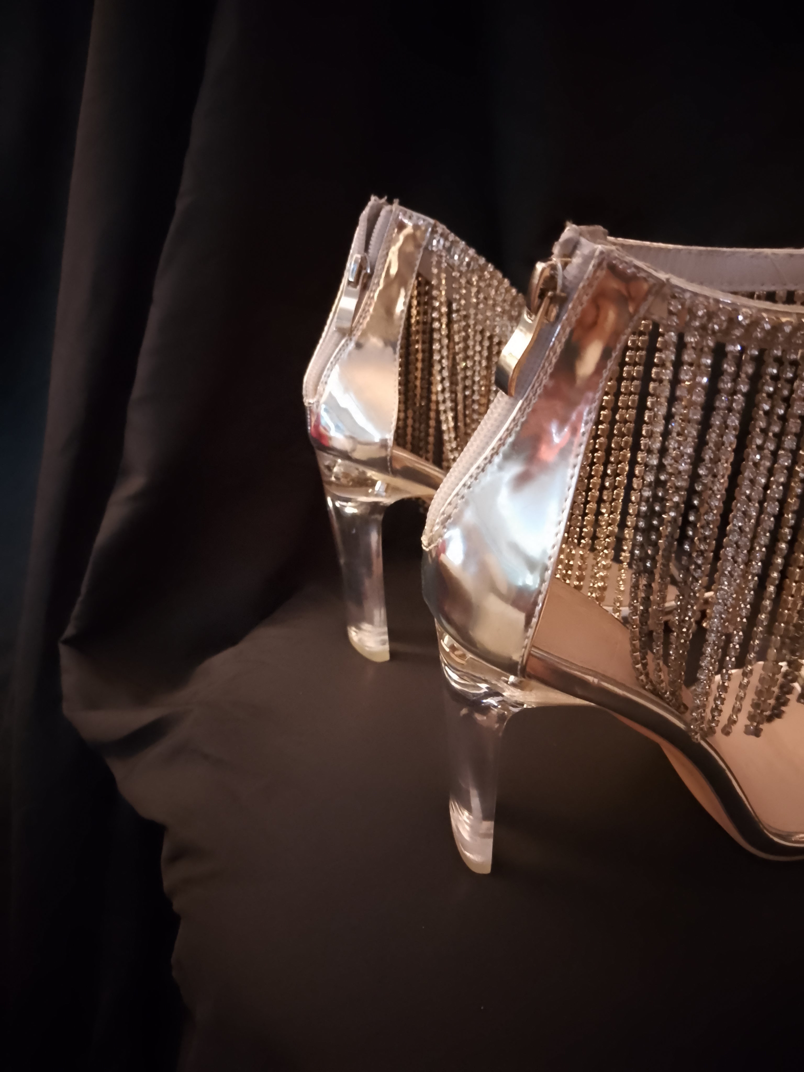 Platinum Sway To The Beat Cascade Tassel Clear Heel Pumps