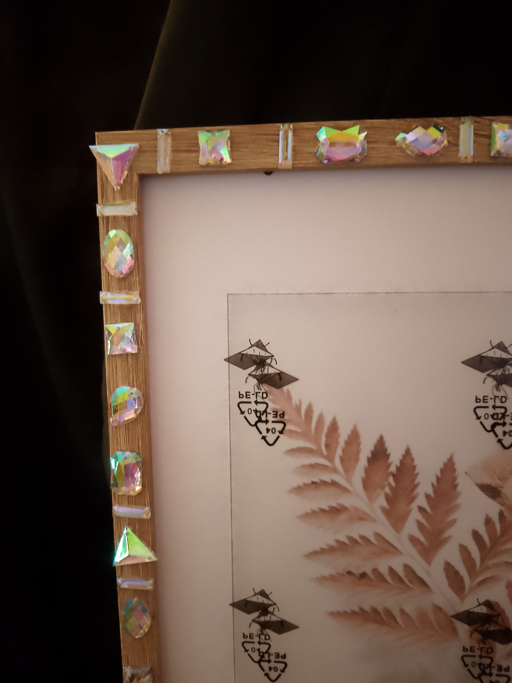 The Grand Jewel Mosaic Display 11 X 14 Oak Picture Frame - Style 902