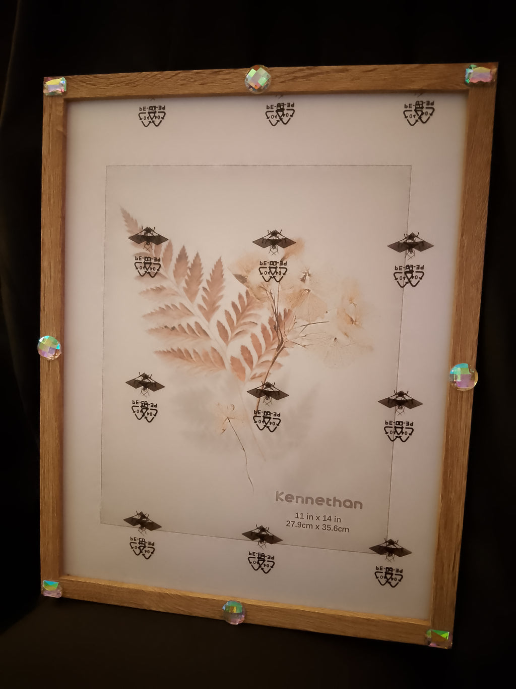 The Grand Jewel Mosaic Display 11 X 14 Oak Picture Frame - Style 901
