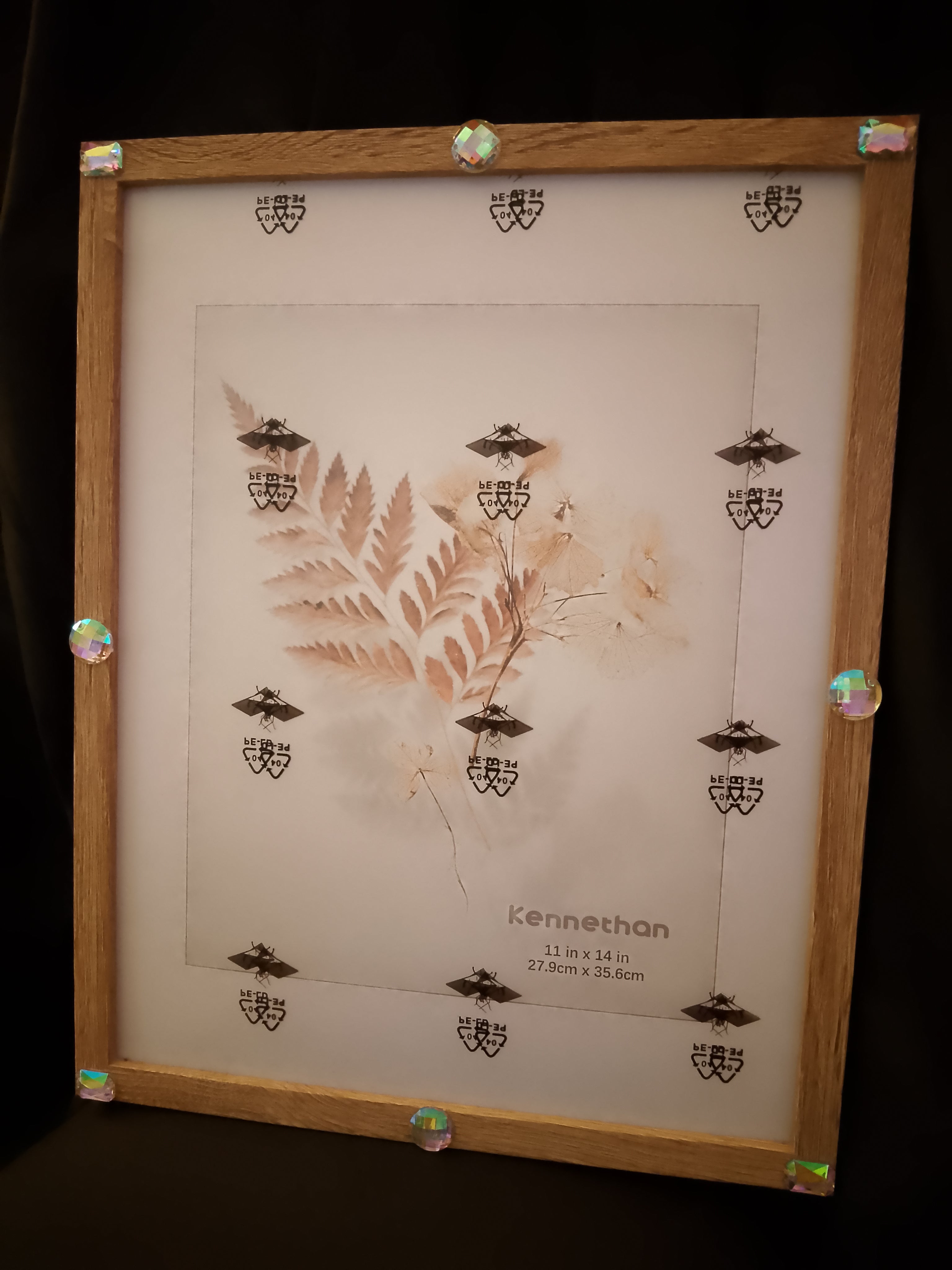 The Grand Jewel Mosaic Display 11 X 14 Oak Picture Frame - Style 901