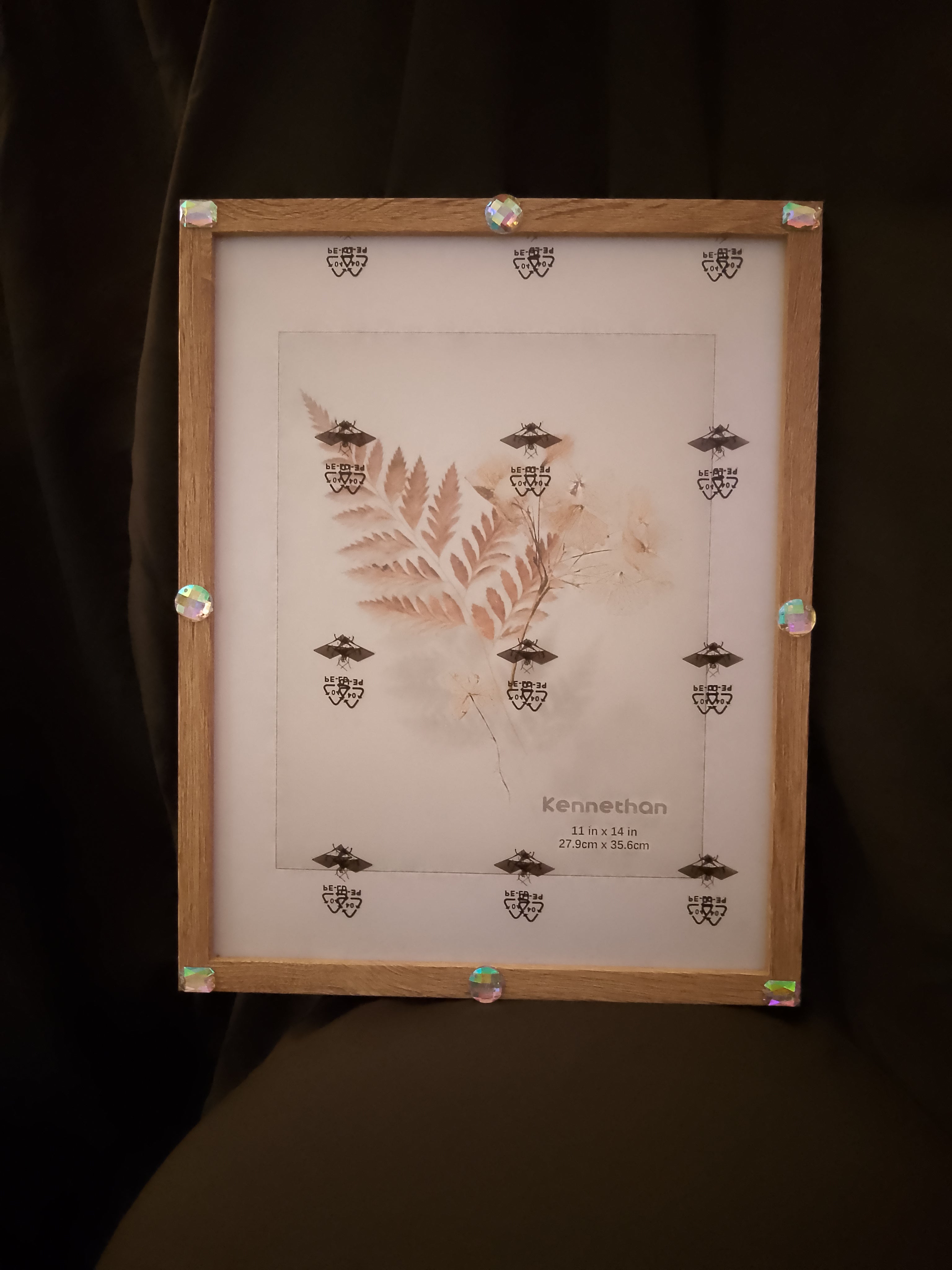 The Grand Jewel Mosaic Display 11 X 14 Oak Picture Frame - Style 901