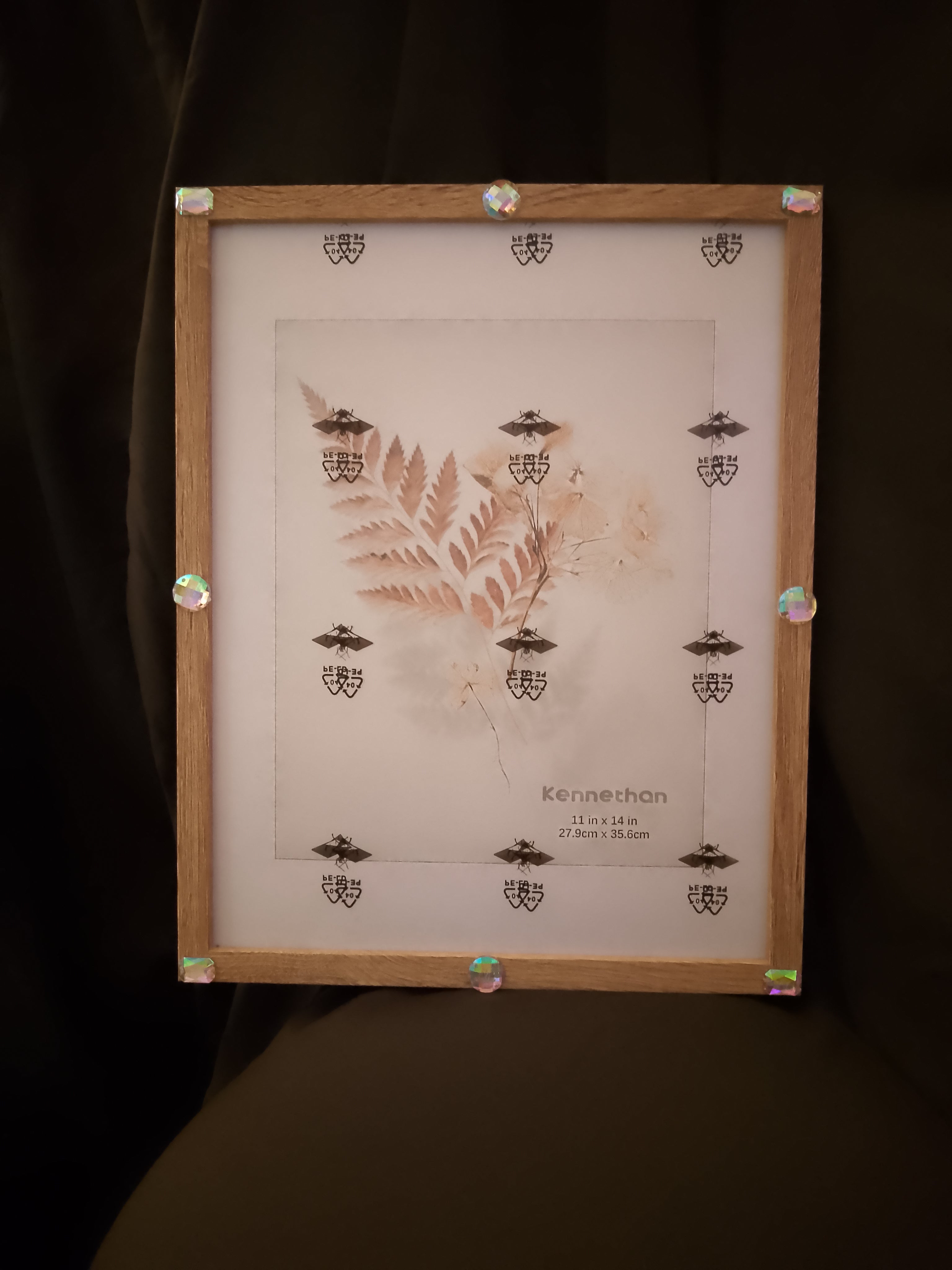 The Grand Jewel Mosaic Display 11 X 14 Oak Picture Frame - Style 901