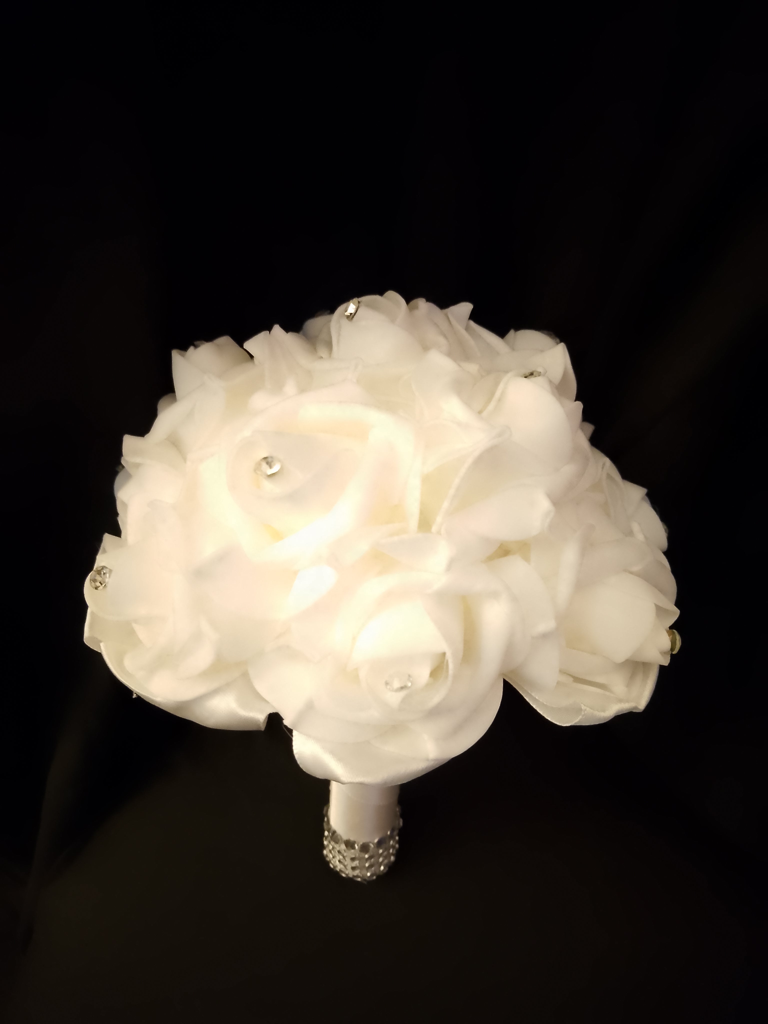 Wedding Bliss - White Bridal Hair Comb Veil, Silk Roses Bouquet, Garter Belts Set