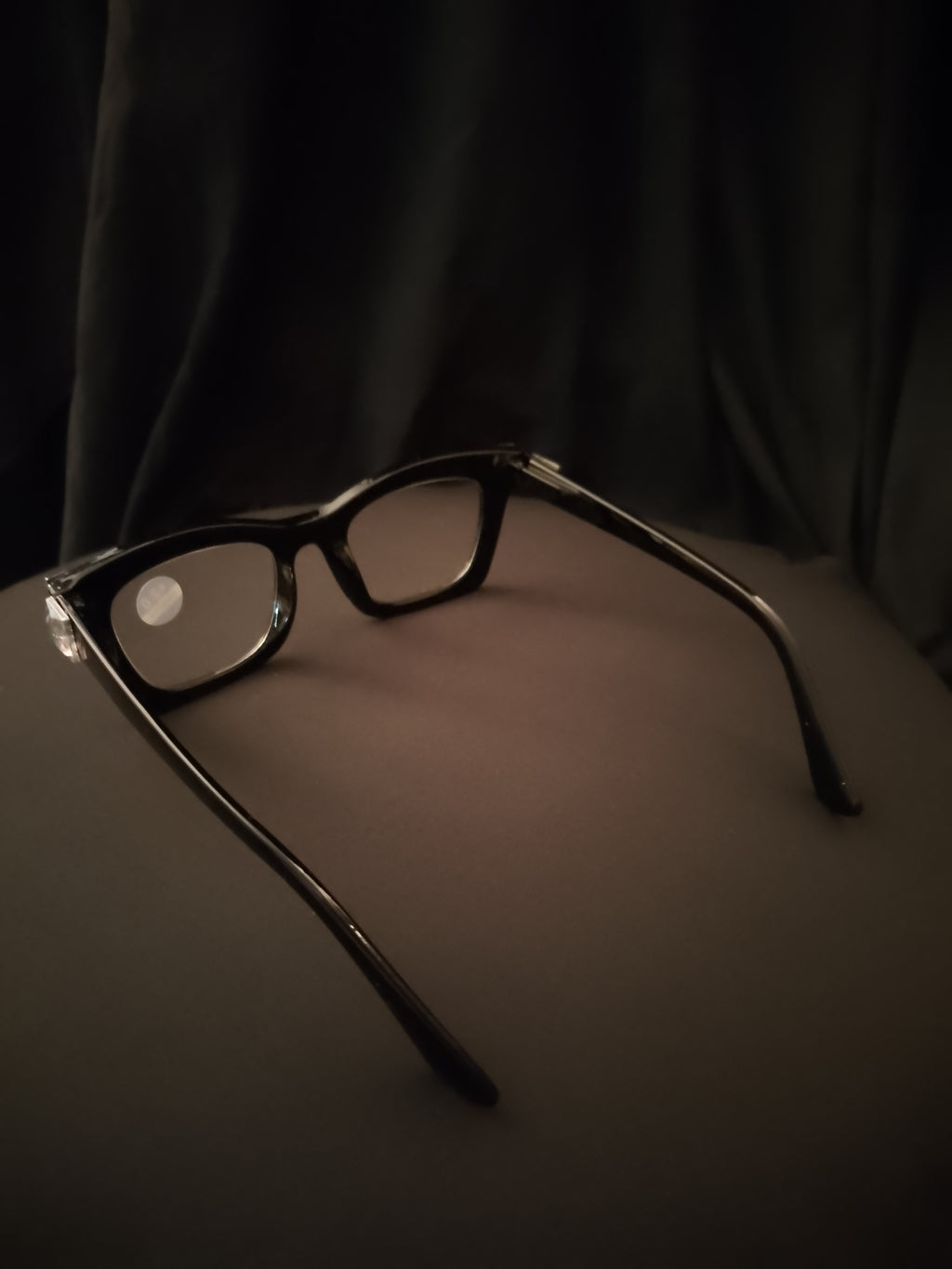 Meteor Prism Square Dynamic Readers Glasses (2.0 strength)