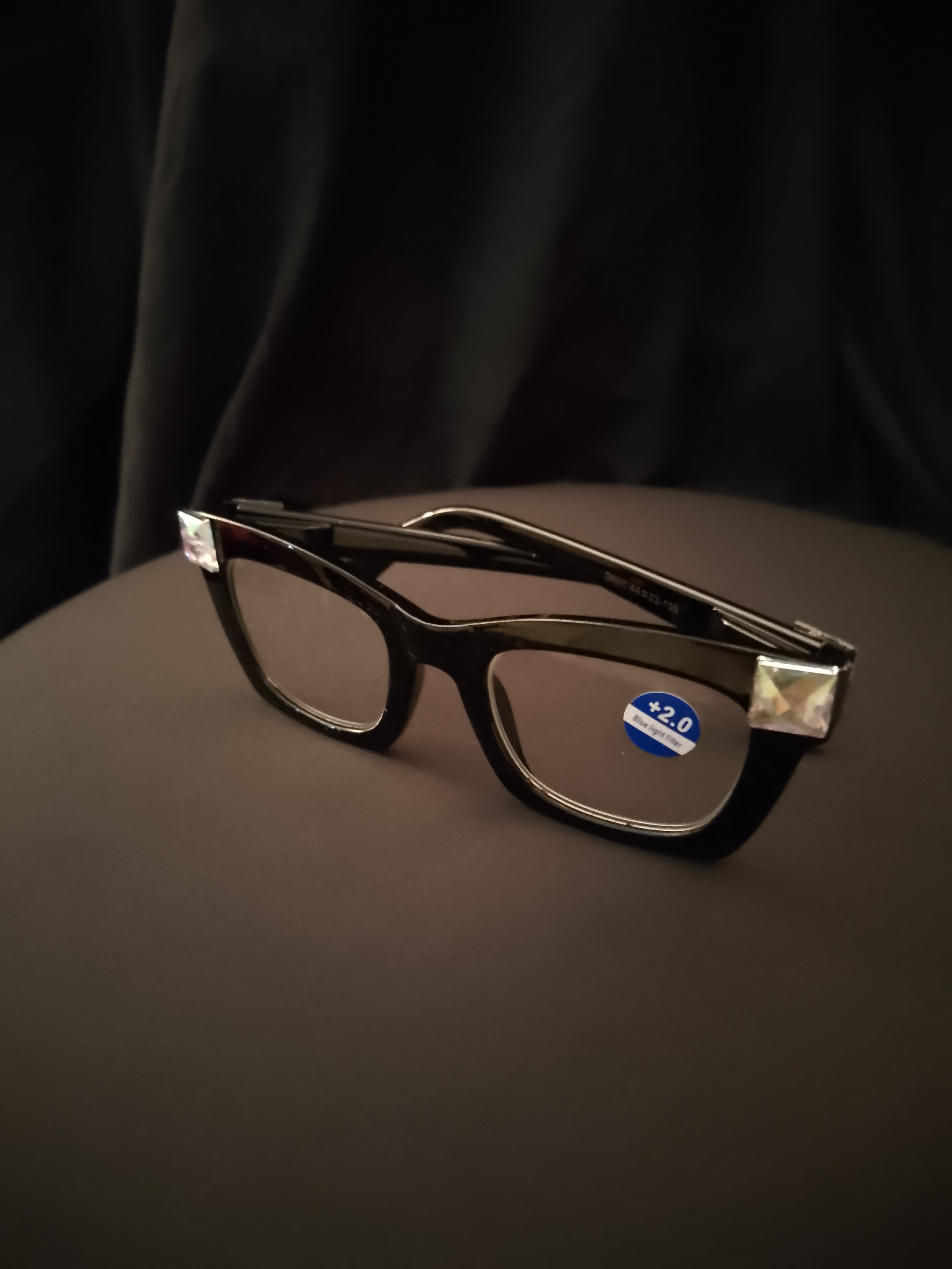 Meteor Prism Square Dynamic Readers Glasses (2.0 strength)