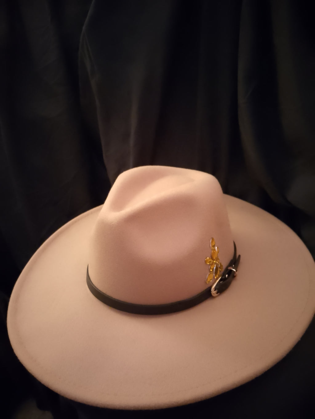 Champagne Premier Show Stopper Felt Wide Brim Hat