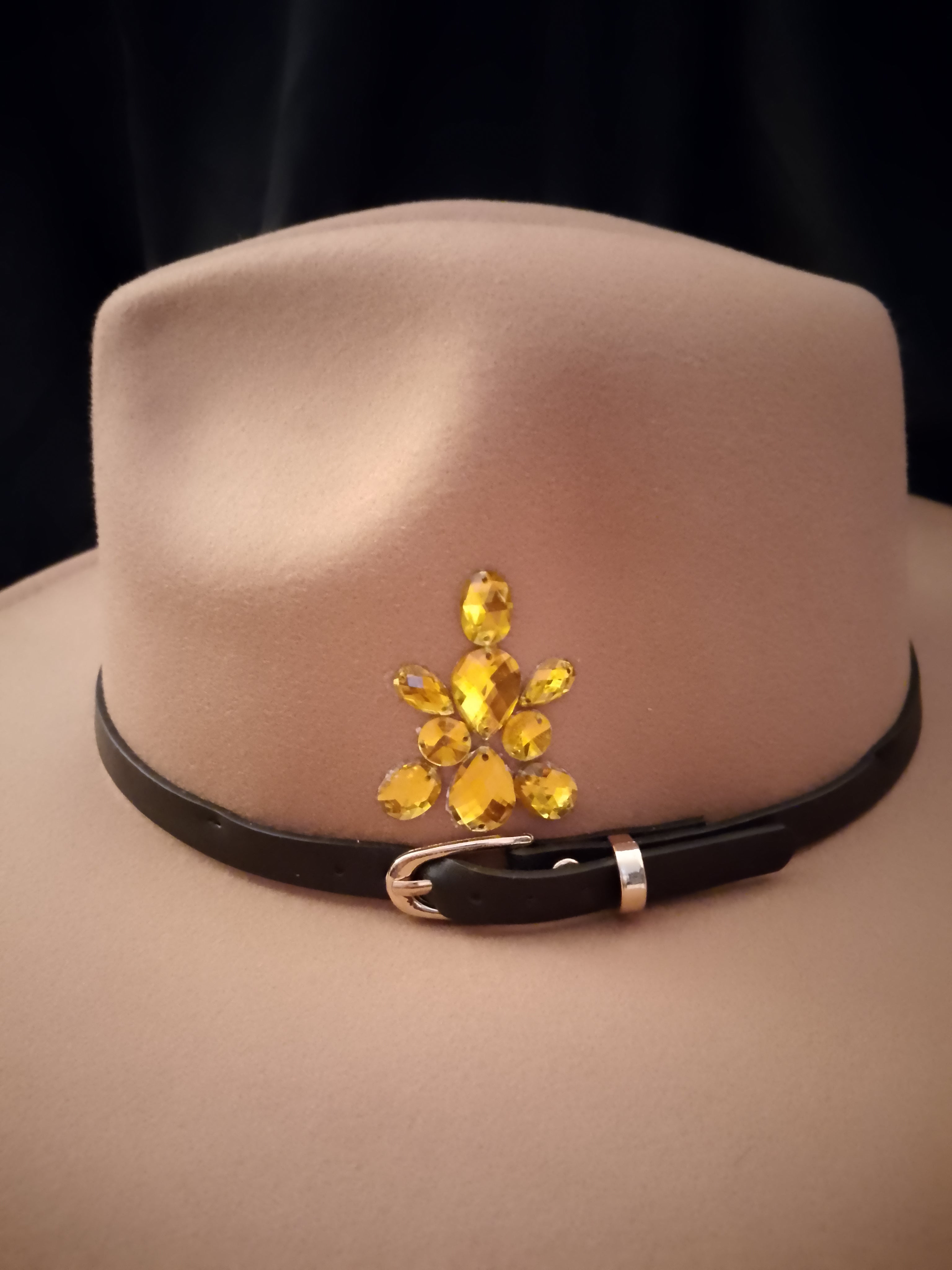 Champagne Premier Show Stopper Felt Wide Brim Hat