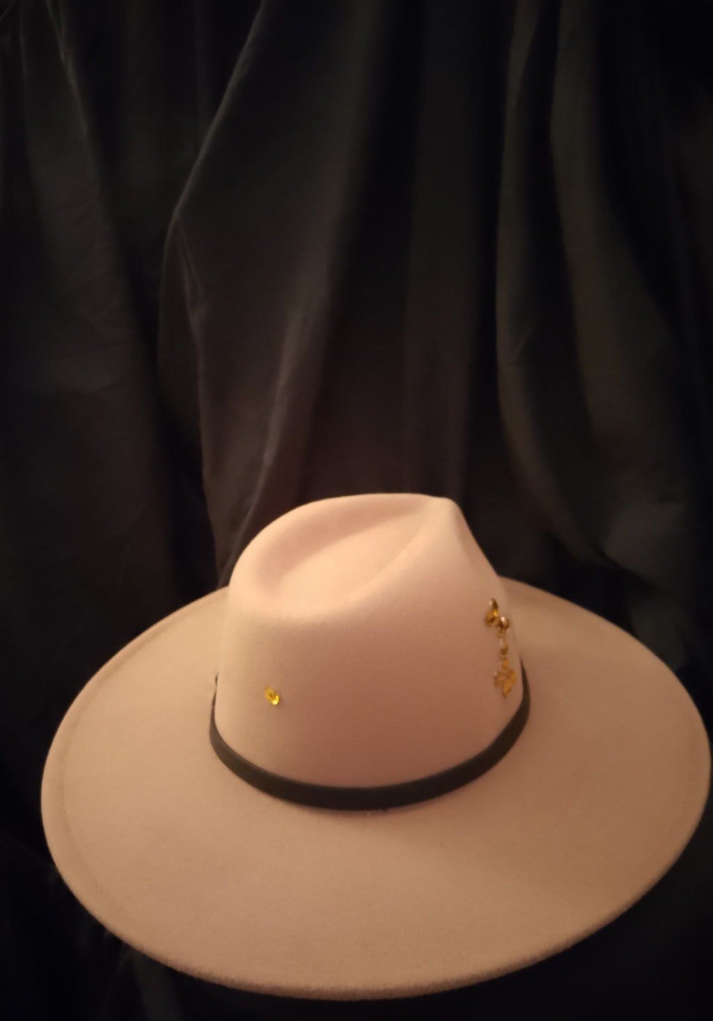 Champagne Premier Show Stopper Felt Wide Brim Hat
