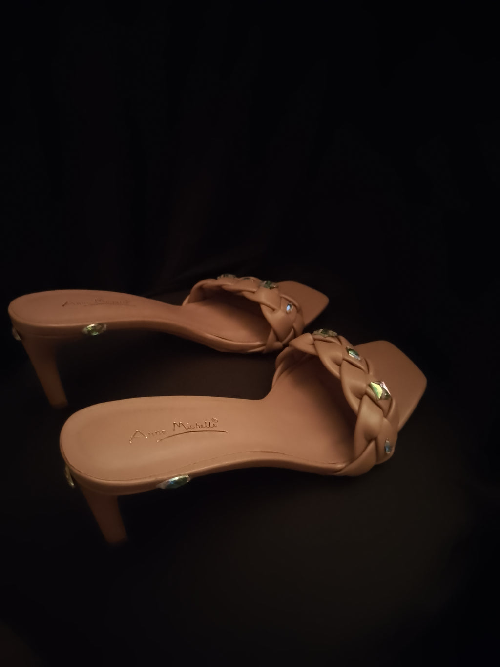 Prestige & Glowing Braid Pattern Caramel Nude Kitten Heels