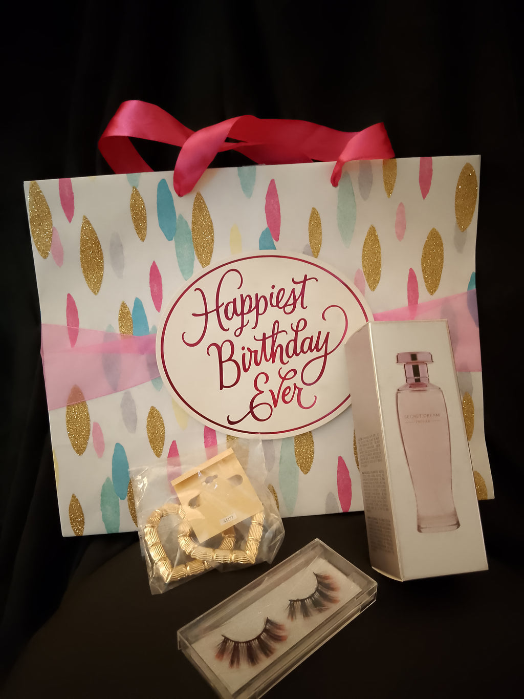 Go & Glow Bundles #504 - Women - Spray Perfume, Birthday Gift Bag, Eyelashes, Gold Earrings