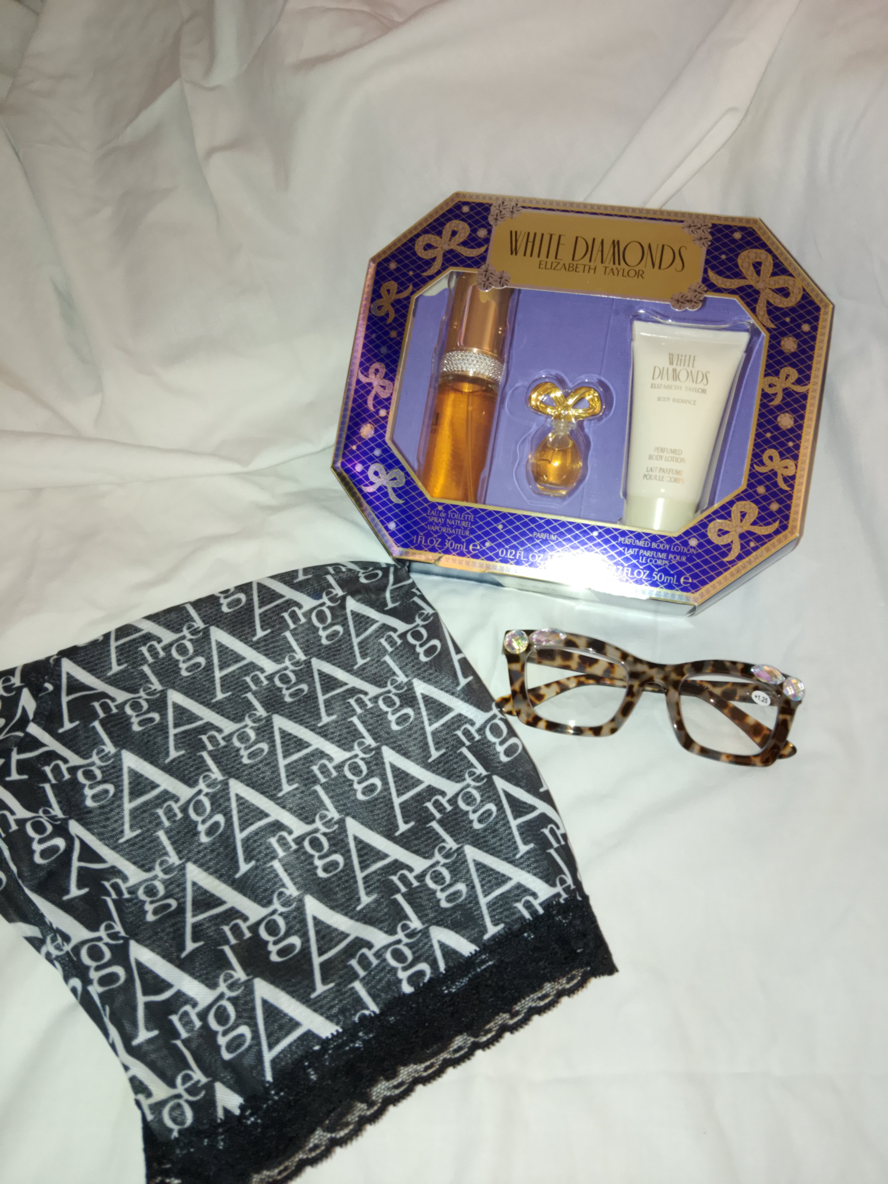 Go & Glow Bundle #501 - Women - Perfume & Body Lotion, +1.25 Reading Glasses, Evening Wear Shorts