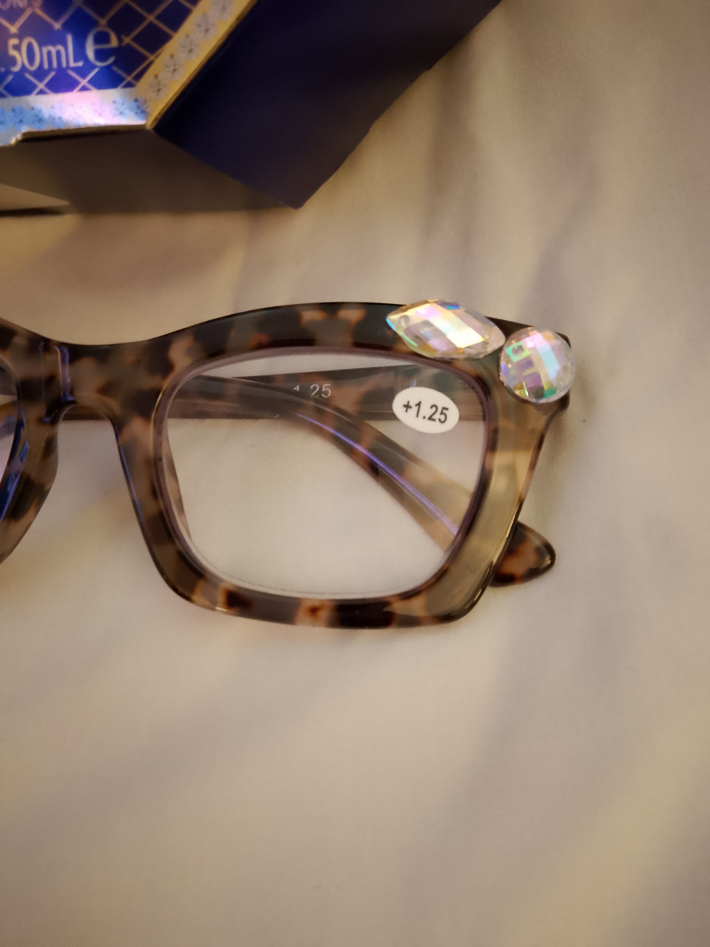Go & Glow Bundle #501 - Women - Perfume & Body Lotion, +1.25 Reading Glasses, Evening Wear Shorts