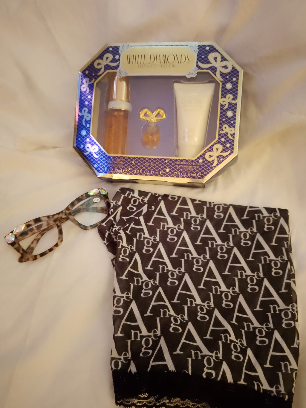Go & Glow Bundle #501 - Women - Perfume & Body Lotion, +1.25 Reading Glasses, Evening Wear Shorts