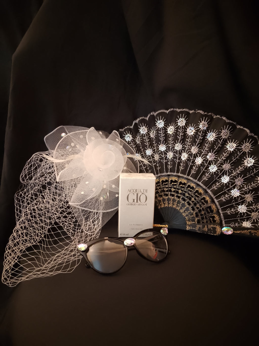 Go & Glow Bundle #503 - Women - Spray Perfume, Cat Eye Glasses, Clip-On Veil Hat, Flip-Out Hand Fan