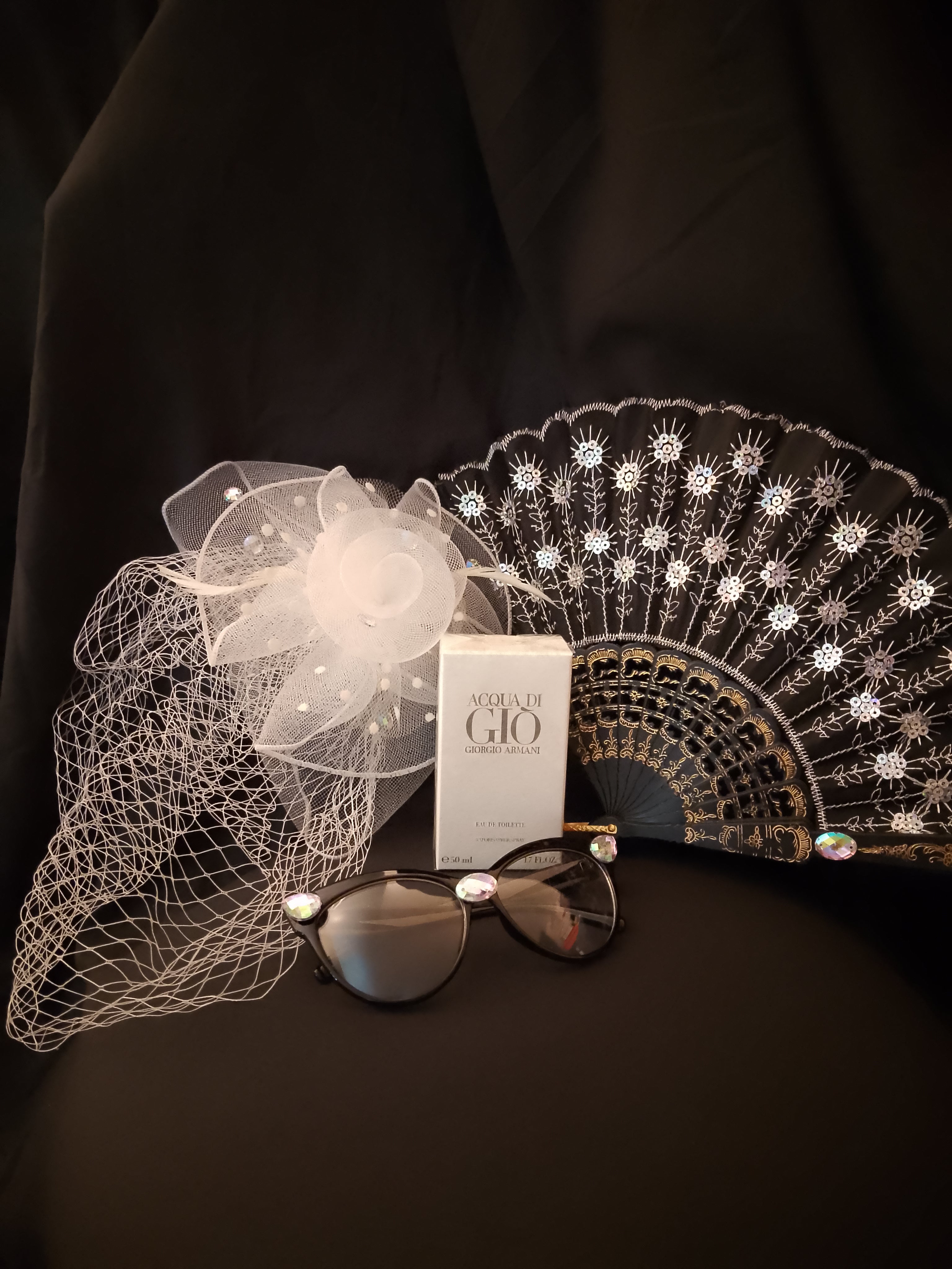 Go & Glow Bundle #503 - Women - Spray Perfume, Cat Eye Glasses, Clip-On Veil Hat, Flip-Out Hand Fan