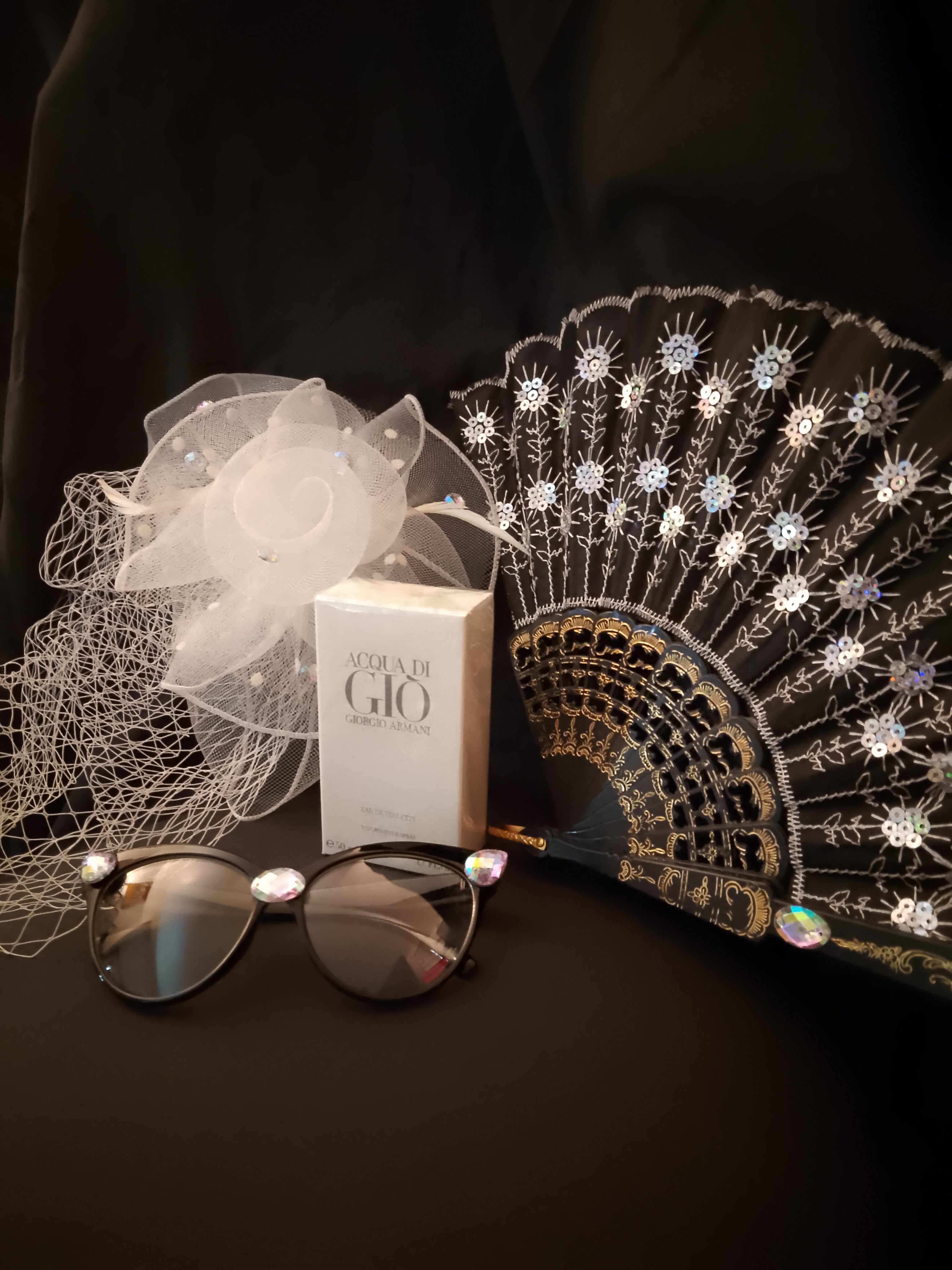 Go & Glow Bundle #503 - Women - Spray Perfume, Cat Eye Glasses, Clip-On Veil Hat, Flip-Out Hand Fan