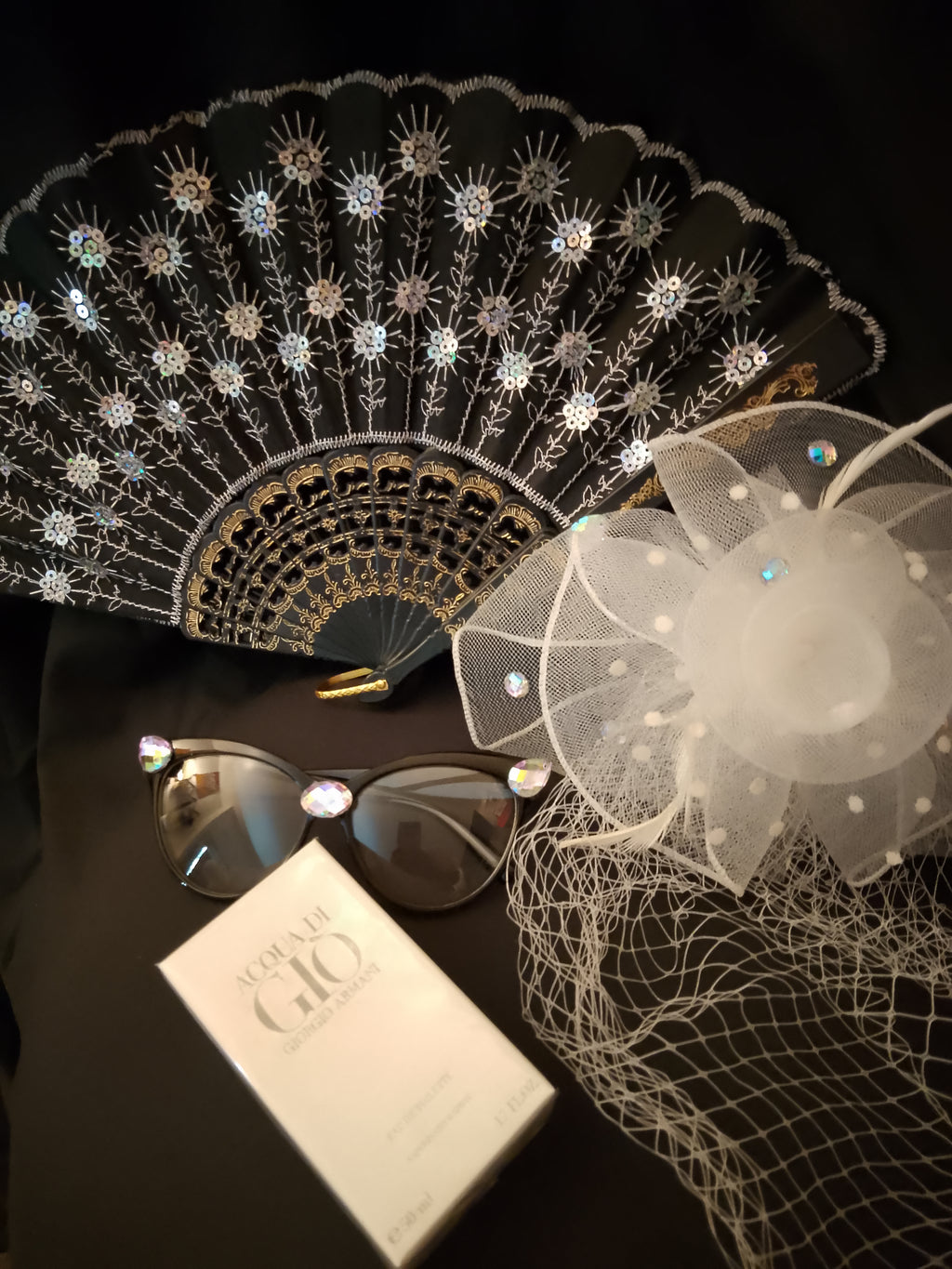 Go & Glow Bundle #503 - Women - Spray Perfume, Cat Eye Glasses, Clip-On Veil Hat, Flip-Out Hand Fan
