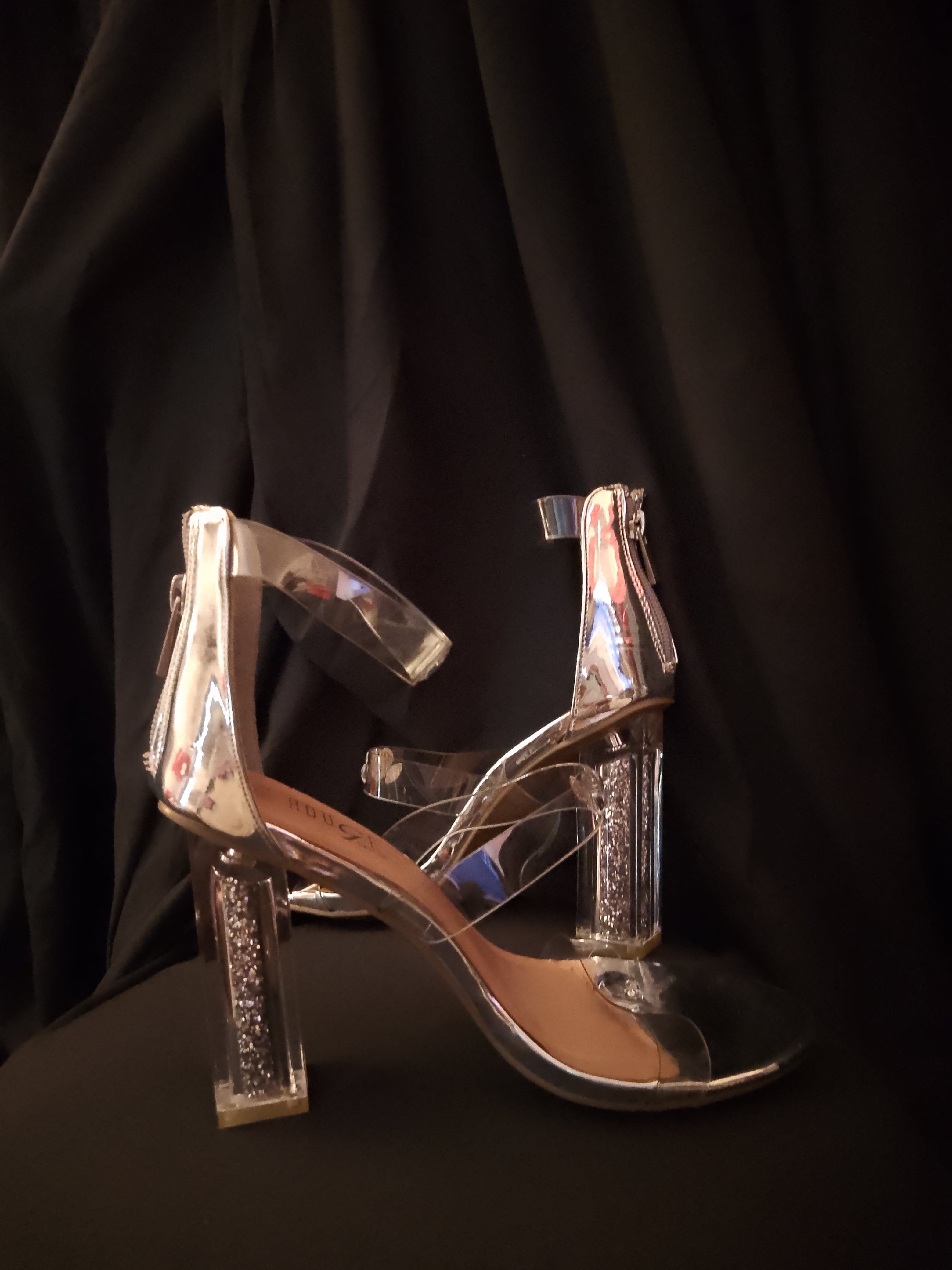 T - Sky Scrapper Silver Lining Women's Stiletto Platinum Heels