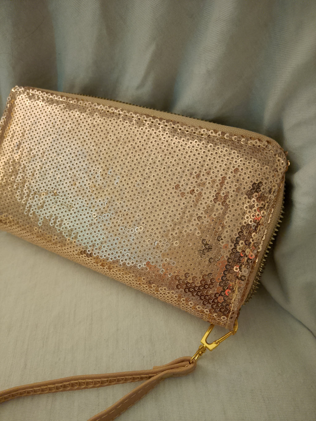 Tootie Cutie Rose Gold Women's Hand Clutch Bag