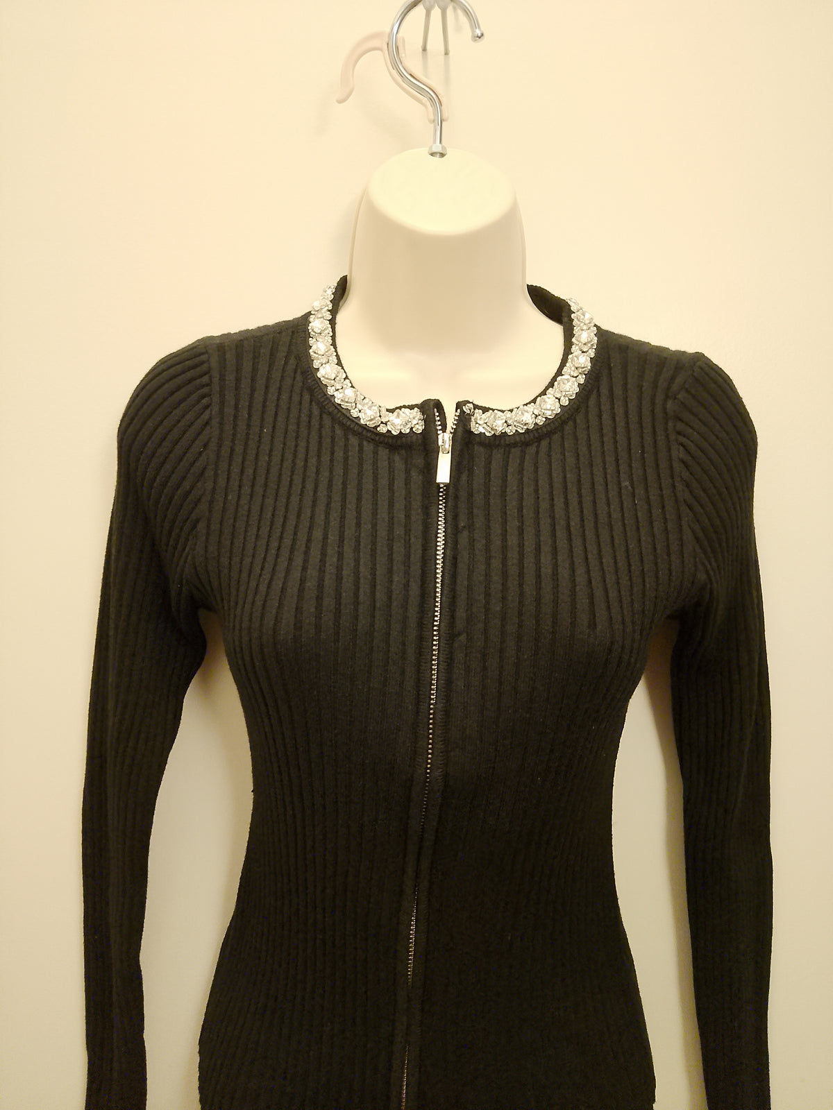 Classic Limited Edition Raven Black 2 Zippers Knit Sweater