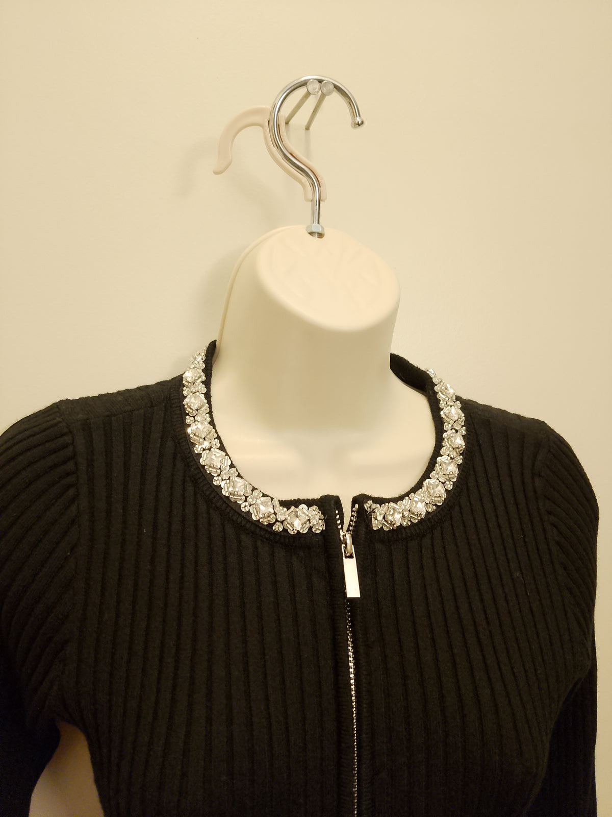 Classic Limited Edition Raven Black 2 Zippers Knit Sweater