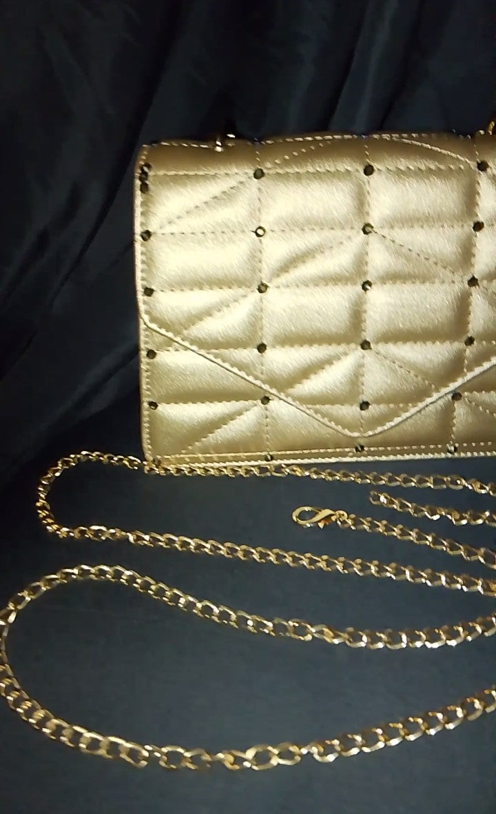 Ruby's Pearl Gold Cushion Quilt Handle Bag