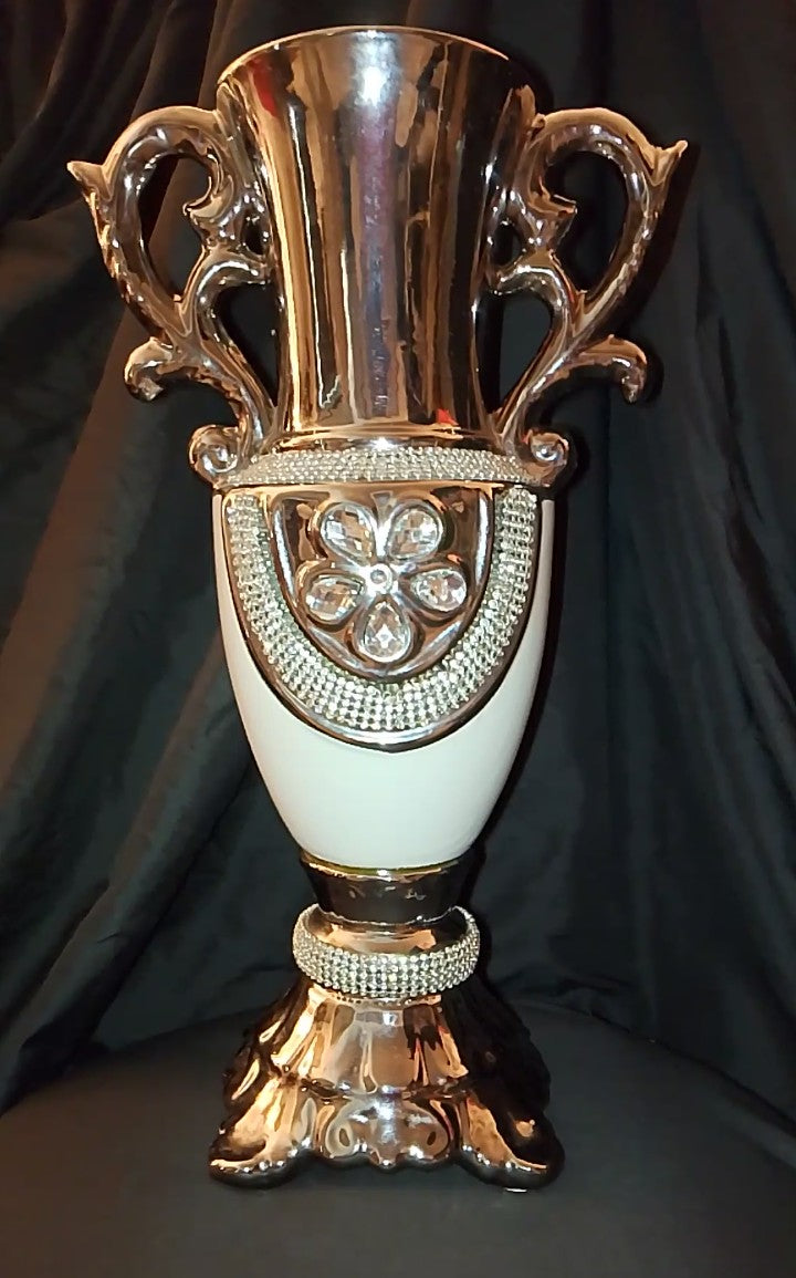 Paramount Generation High End Vase