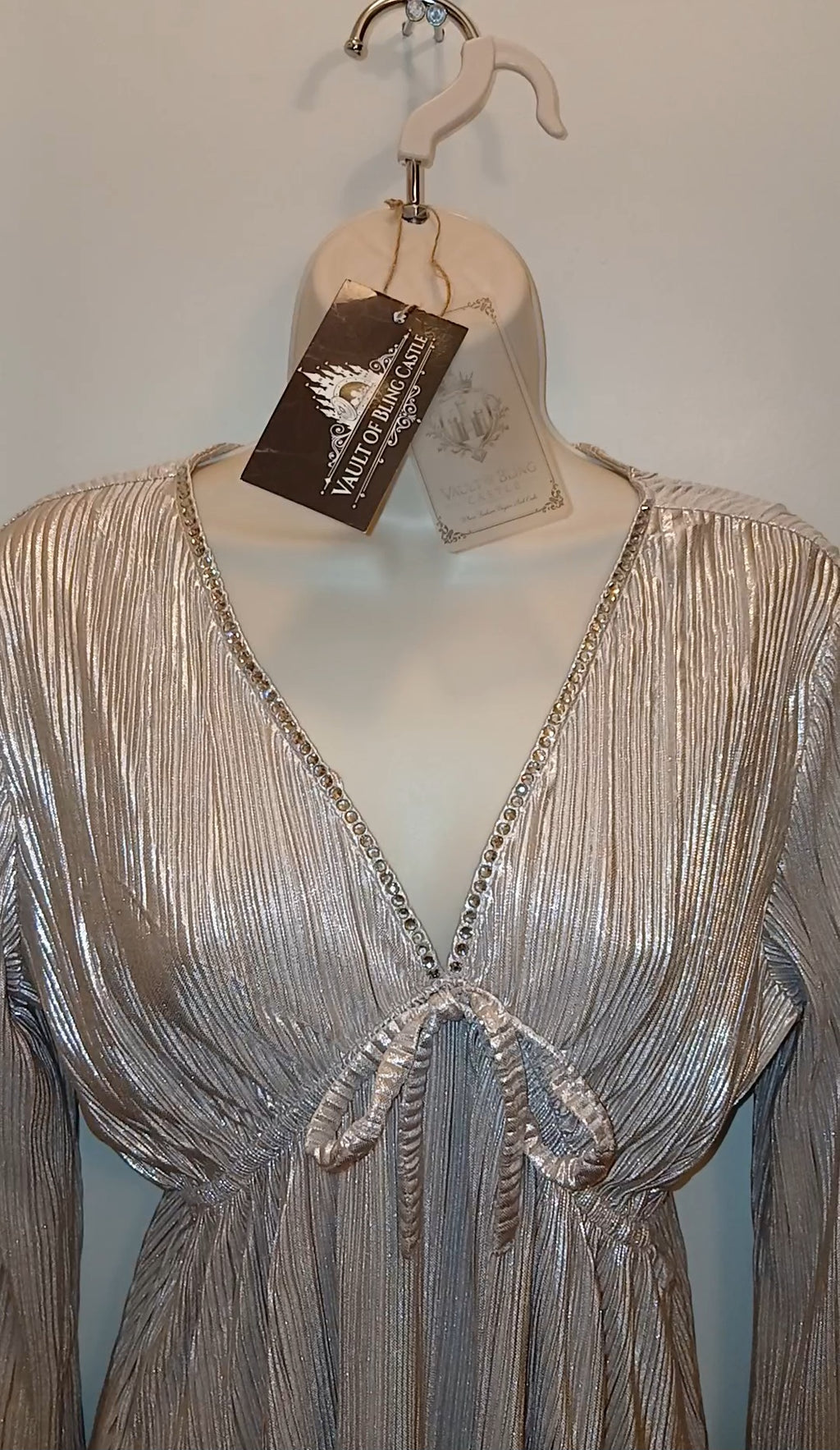 Glowing Pearl Light Women's Flared Long Sleeve Blouse