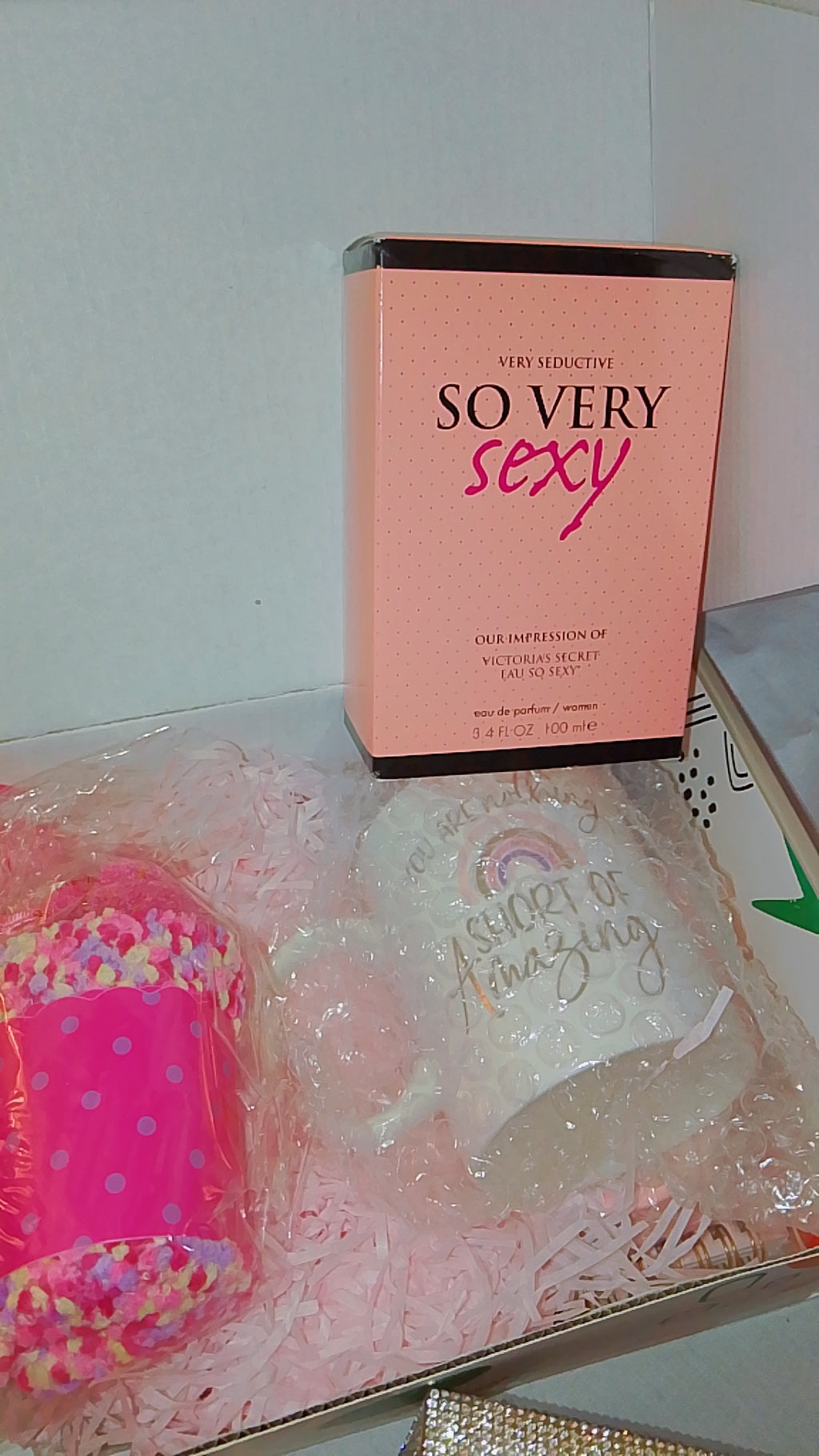 Go & Glow Bundles #506  - Women - Bling Card Clutch Bag, Attachable Cellphone Handle, Mug & Gift cup