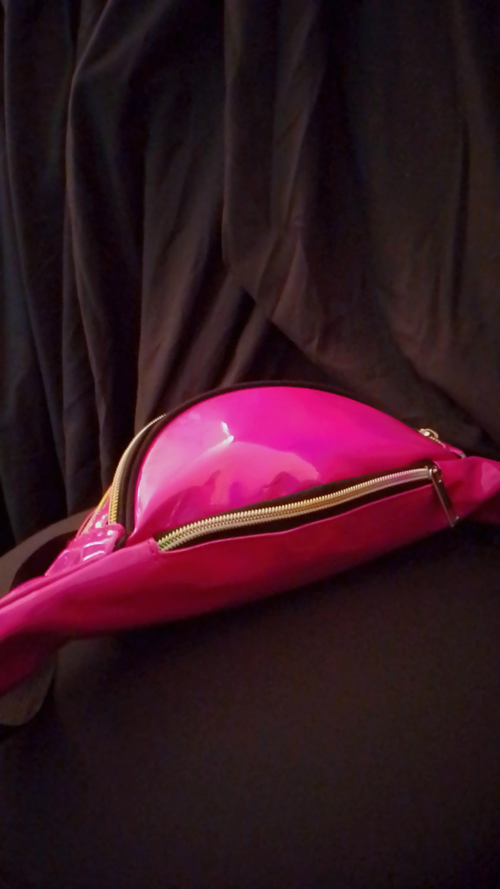Strolling Gloss & Style Metallic Hologram Hot Pink Fanny Pack Waist Strap Pouch Bag