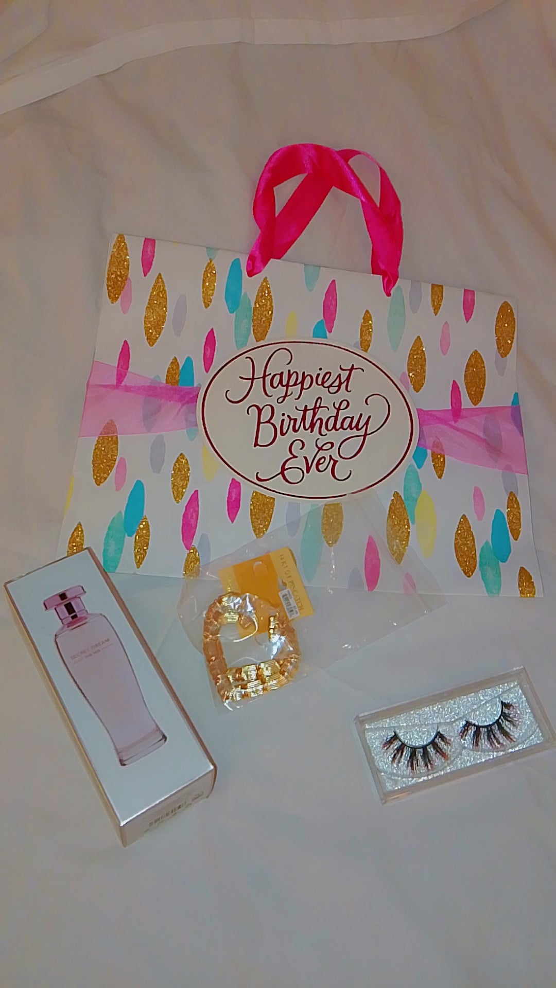 Go & Glow Bundles #504 - Women - Spray Perfume, Birthday Gift Bag, Eyelashes, Gold Earrings