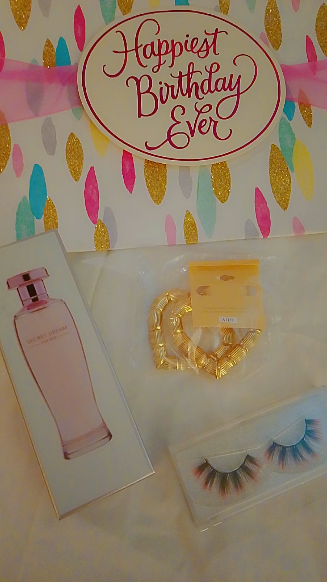 Go & Glow Bundles #504 - Women - Spray Perfume, Birthday Gift Bag, Eyelashes, Gold Earrings