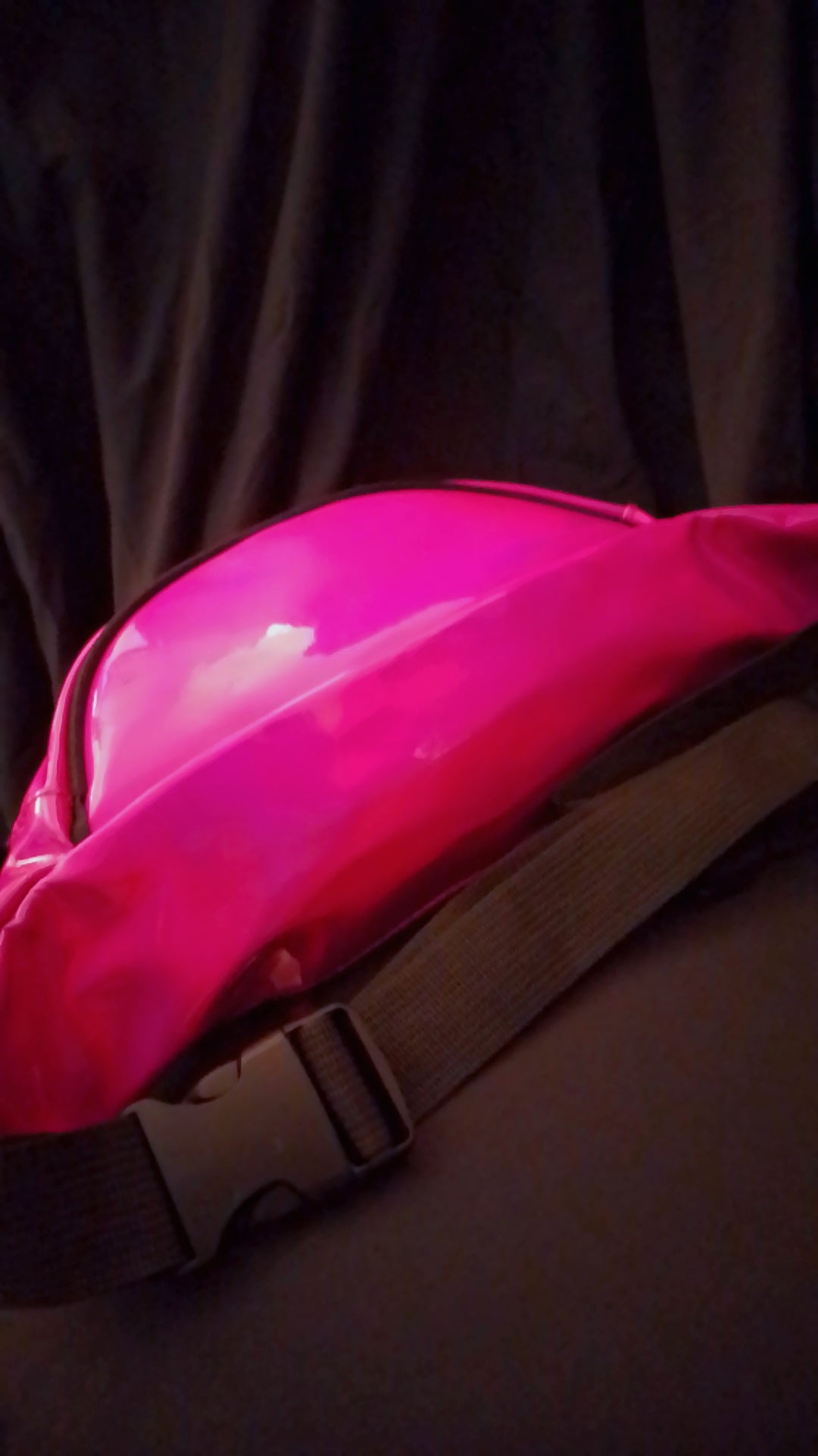 Strolling Gloss & Style Metallic Hologram Hot Pink Fanny Pack Waist Strap Pouch Bag