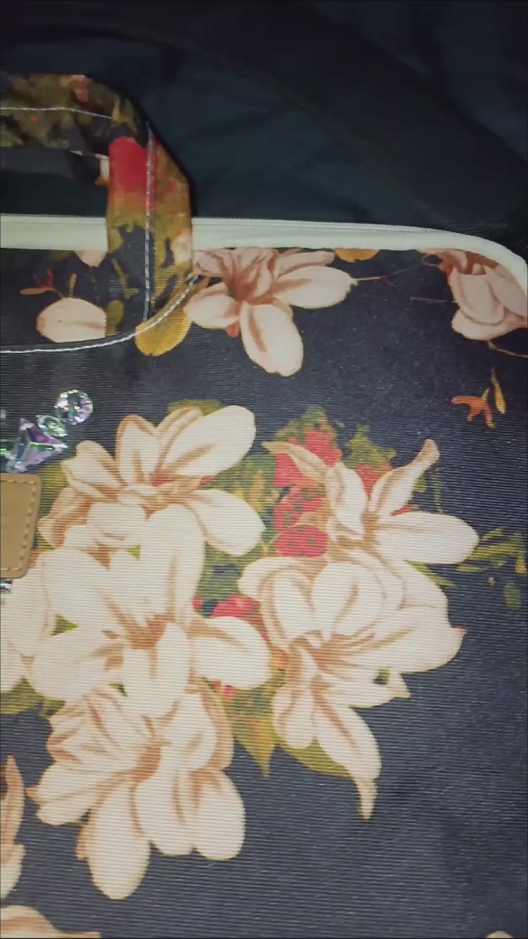 Bloom & Charm Floral Laptop Zip Up Shoulder Tote Bag